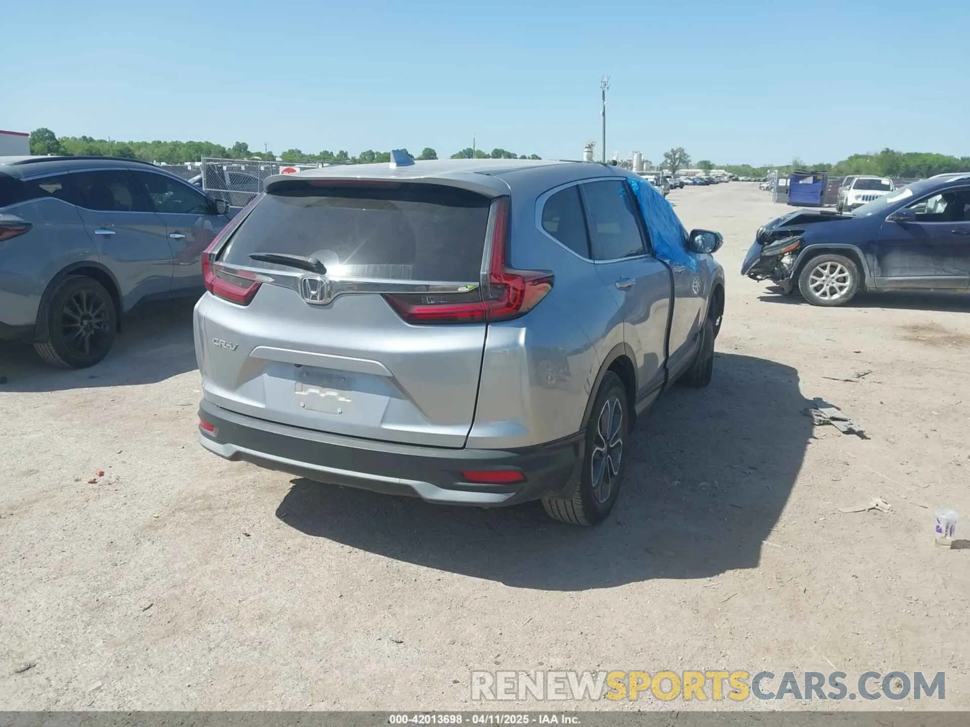 4 fotografías del automóvil dañado 2HKRW1H87MH425634 HONDA CR-V 2021