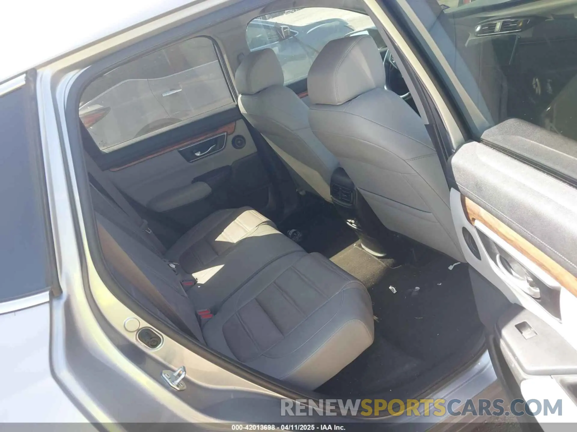 8 fotografías del automóvil dañado 2HKRW1H87MH425634 HONDA CR-V 2021