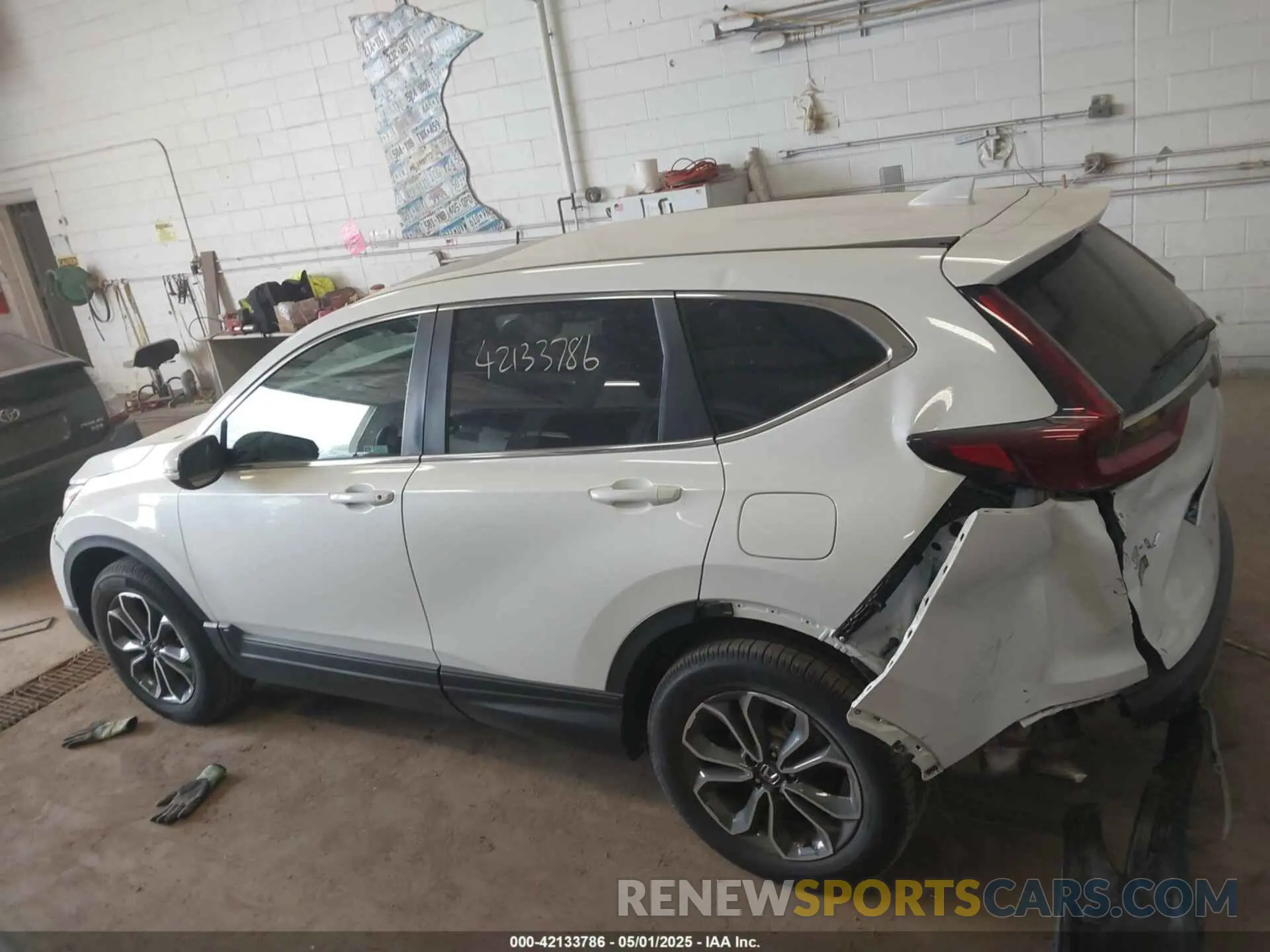 14 fotografías del automóvil dañado 2HKRW2H85MH620282 HONDA CR-V 2021