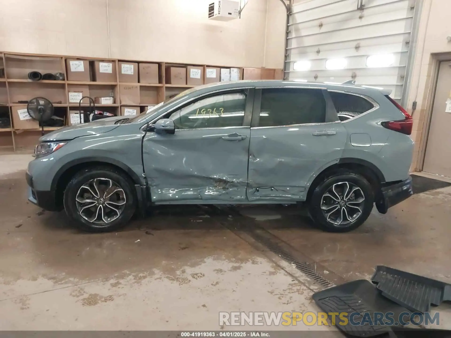 15 fotografías del automóvil dañado 5J6RW2H5XML004217 HONDA CR-V 2021