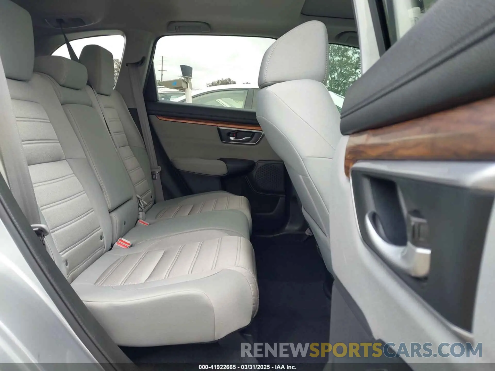 8 fotografías del automóvil dañado 2HKRW1H5XNH408866 HONDA CR-V 2022