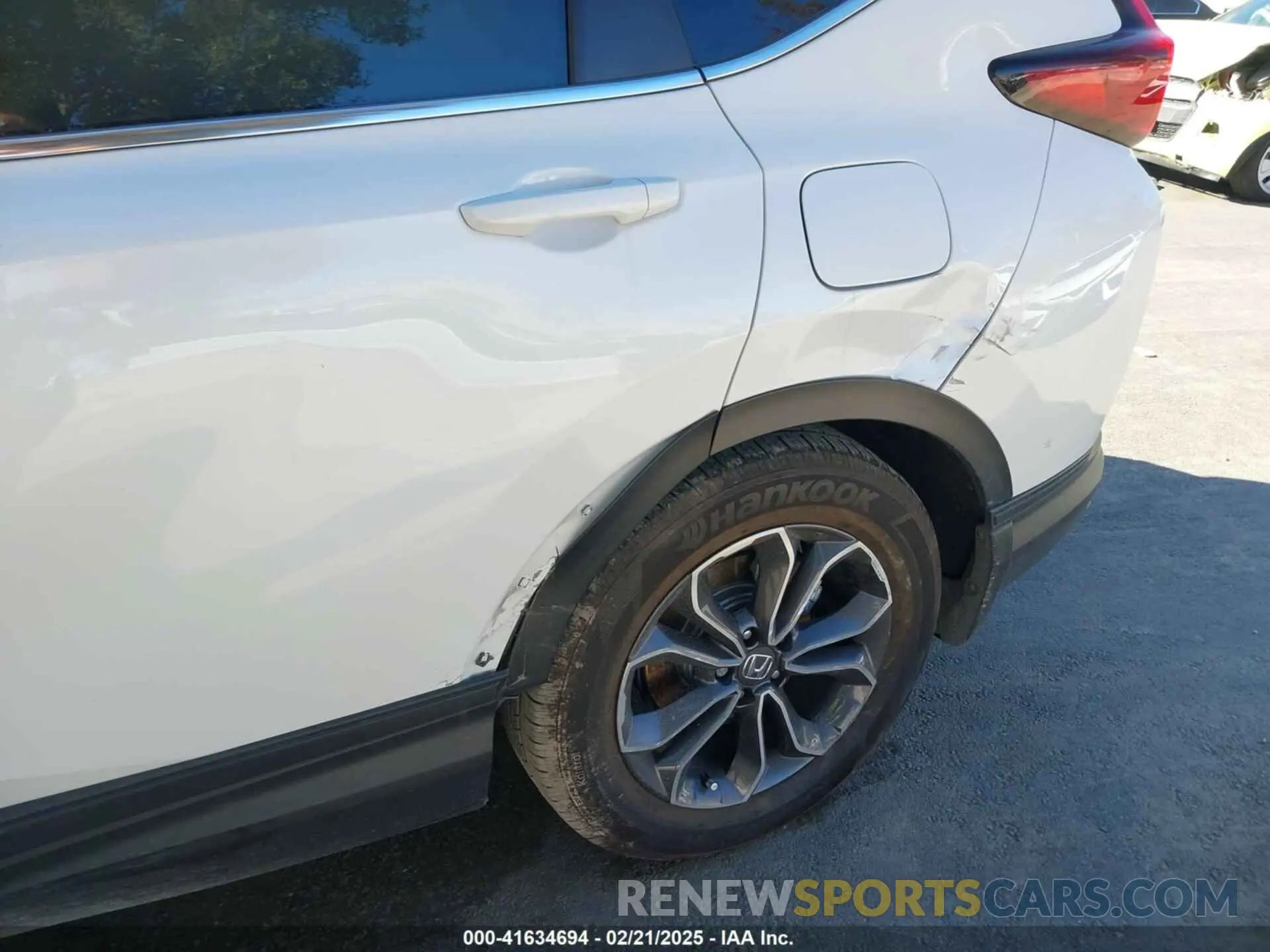 17 fotografías del automóvil dañado 2HKRW1H86NH400838 HONDA CR-V 2022