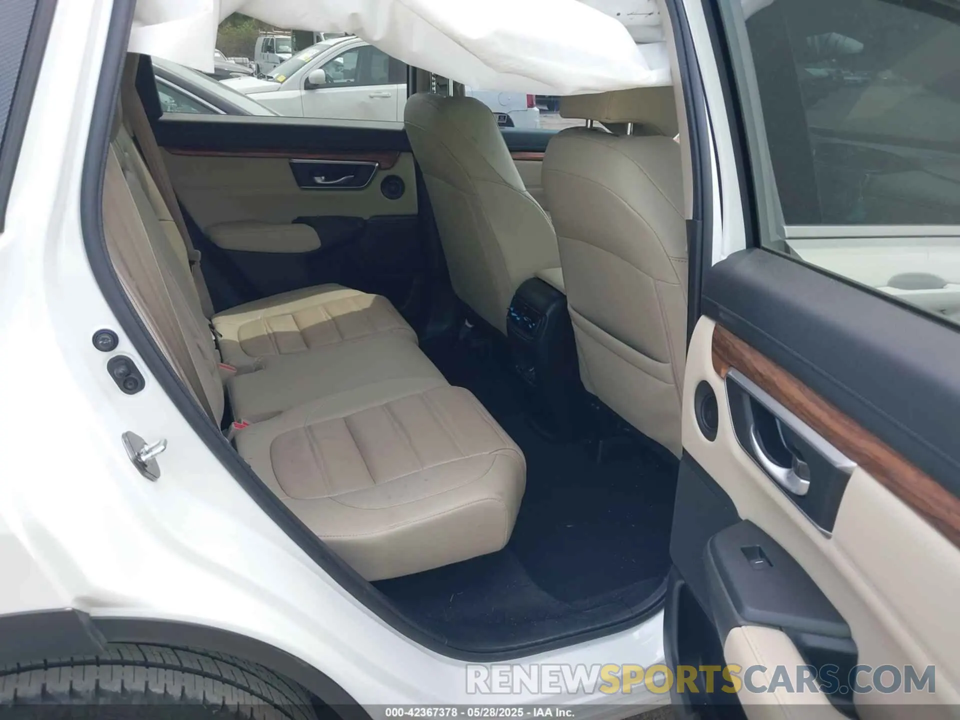 8 fotografías del automóvil dañado 2HKRW2H81NH639266 HONDA CR-V 2022