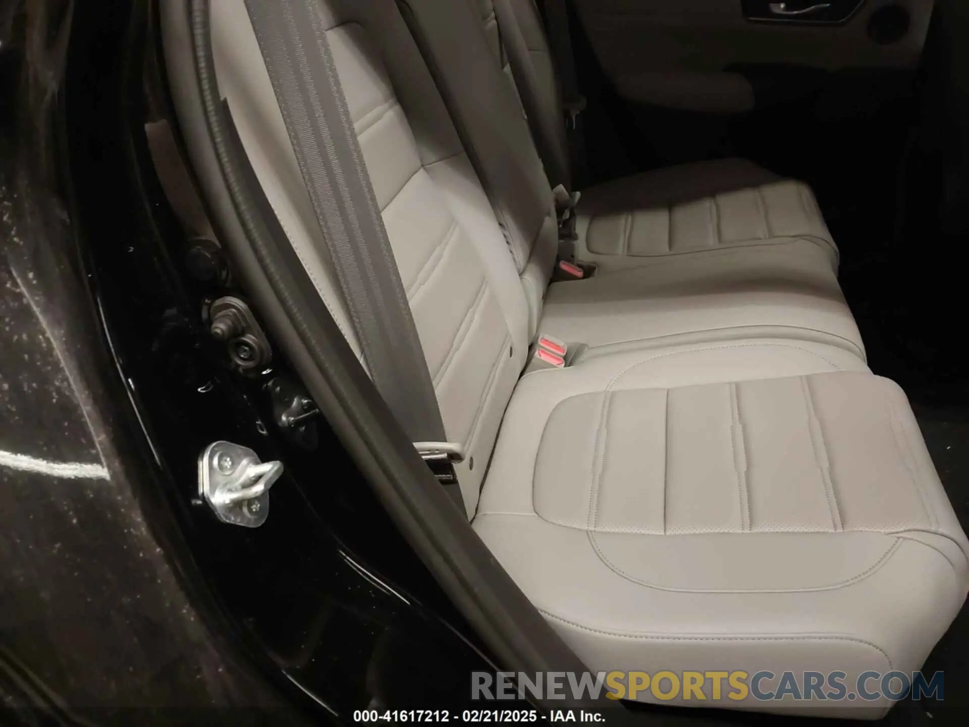 8 fotografías del automóvil dañado 2HKRW2H84NH644090 HONDA CR-V 2022