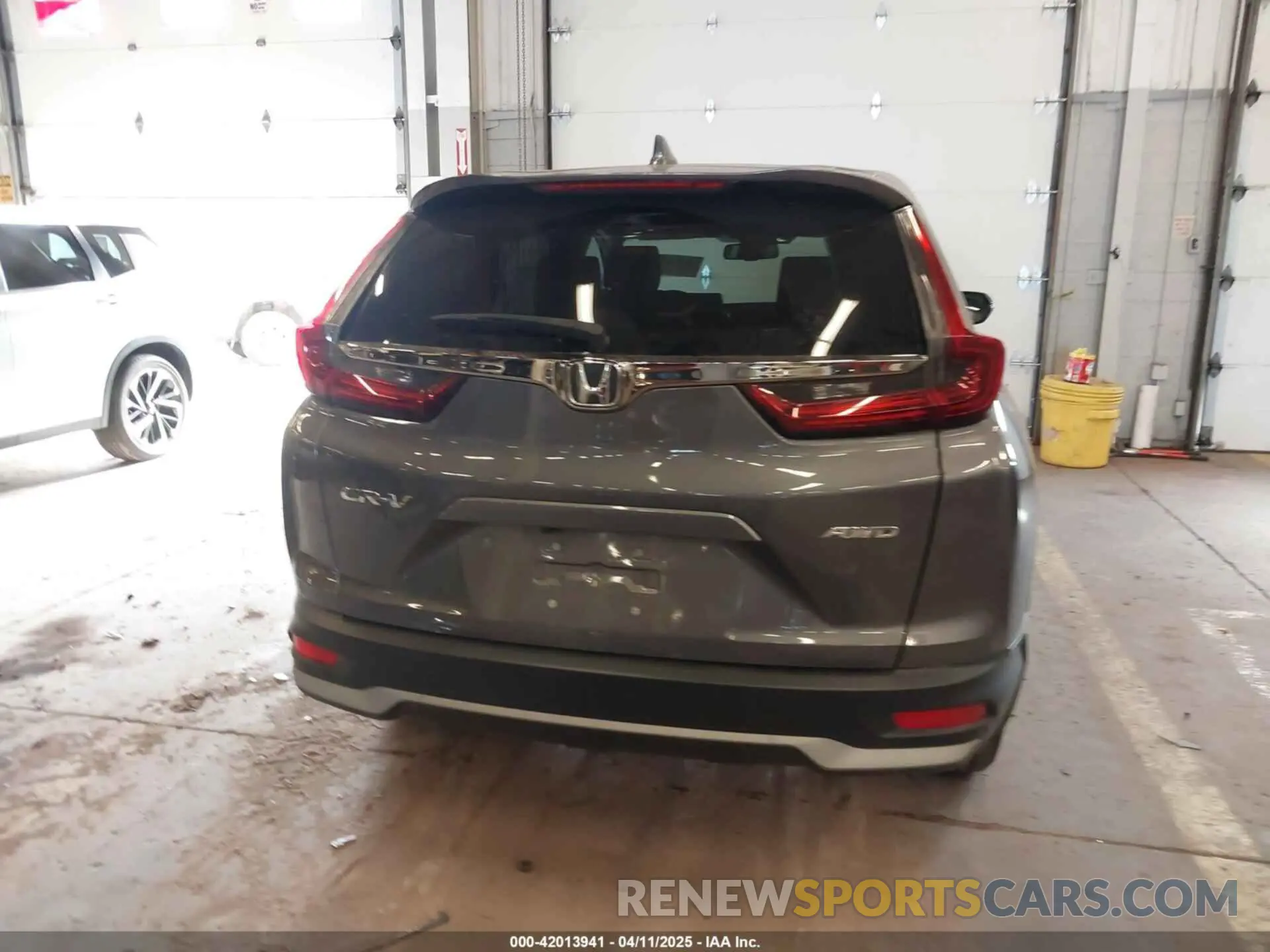 17 fotografías del automóvil dañado 2HKRW2H89NH642061 HONDA CR-V 2022