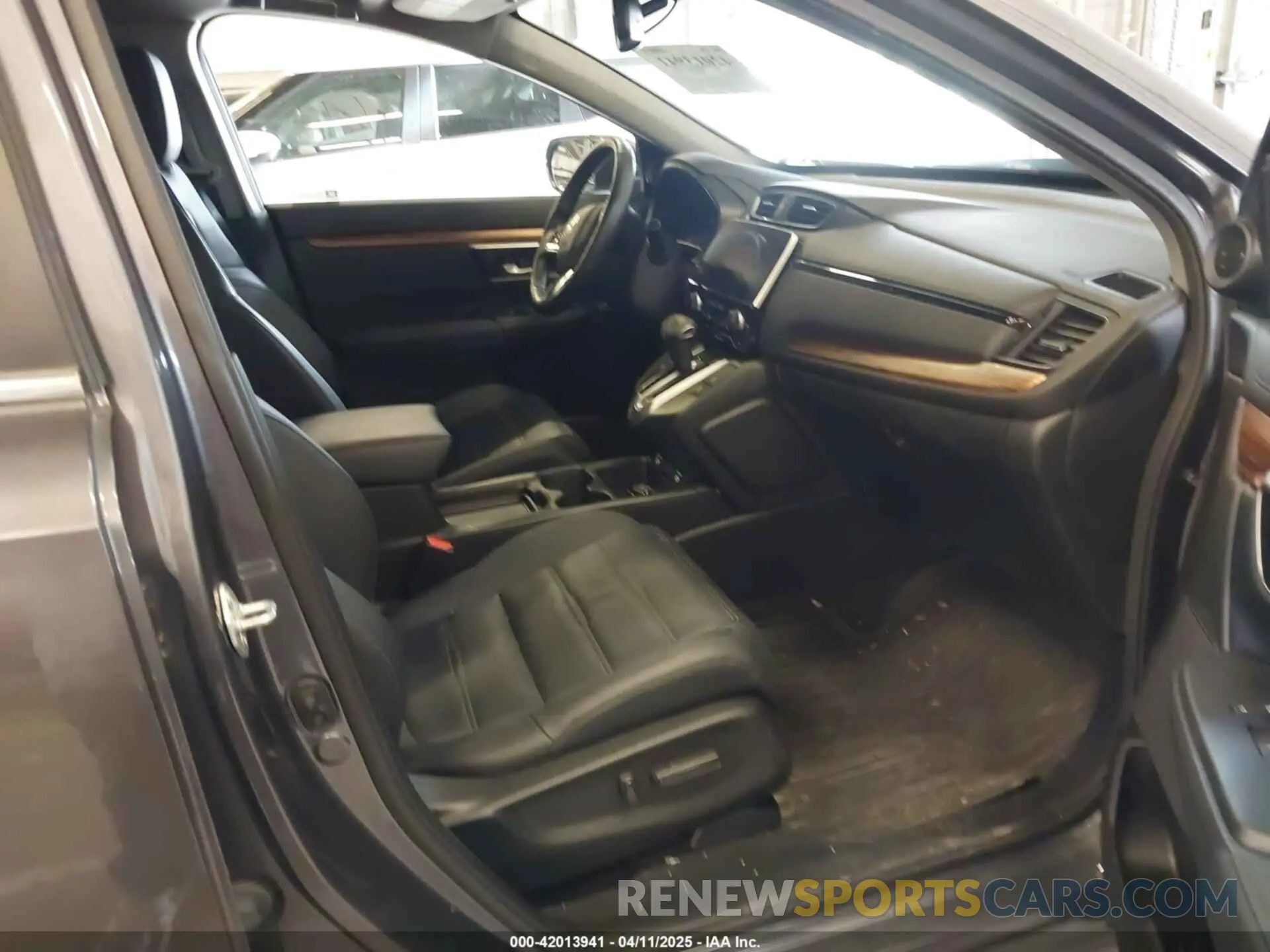 5 fotografías del automóvil dañado 2HKRW2H89NH642061 HONDA CR-V 2022