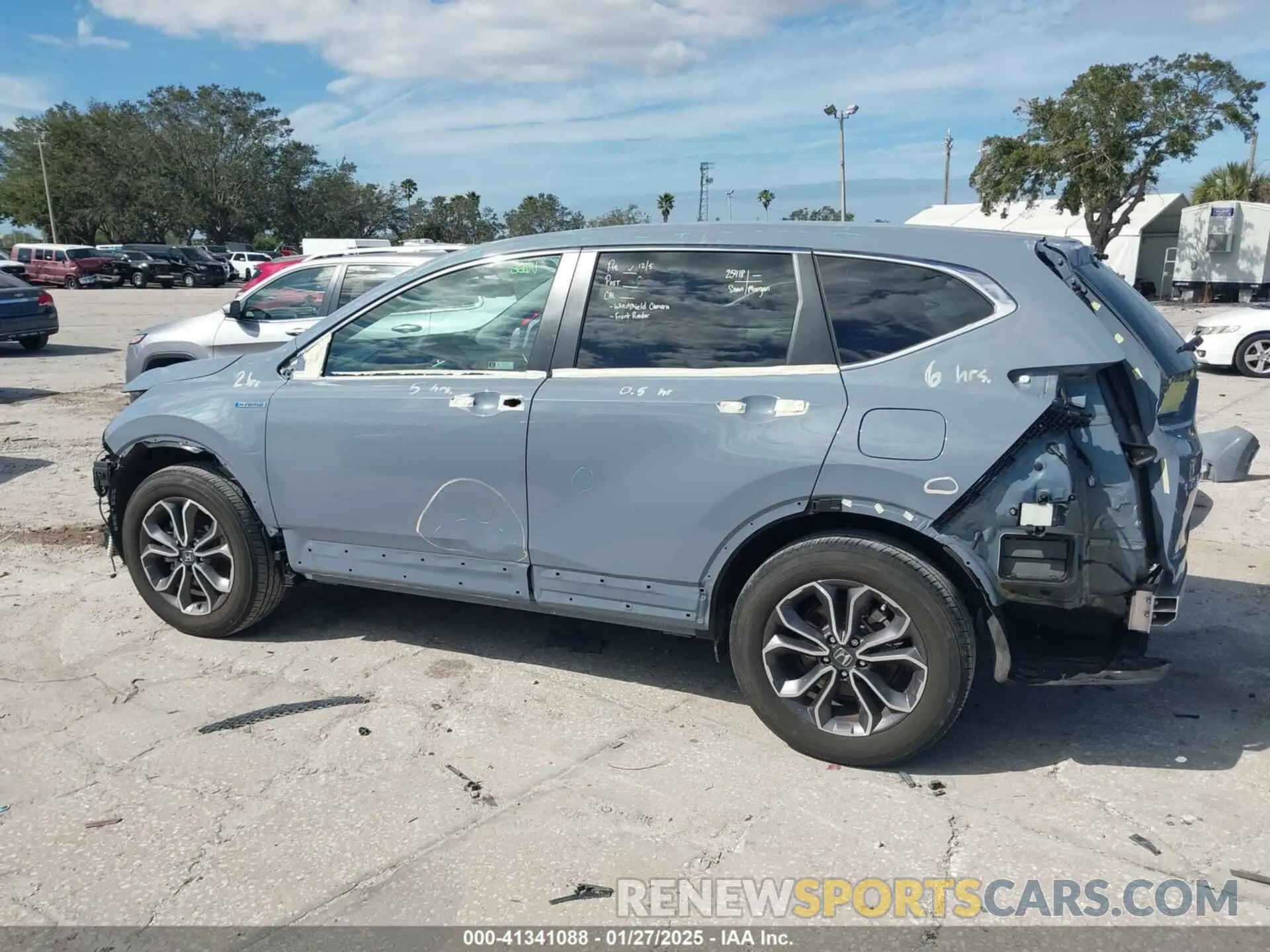 15 fotografías del automóvil dañado 5J6RT6H8XNL042669 HONDA CR-V 2022