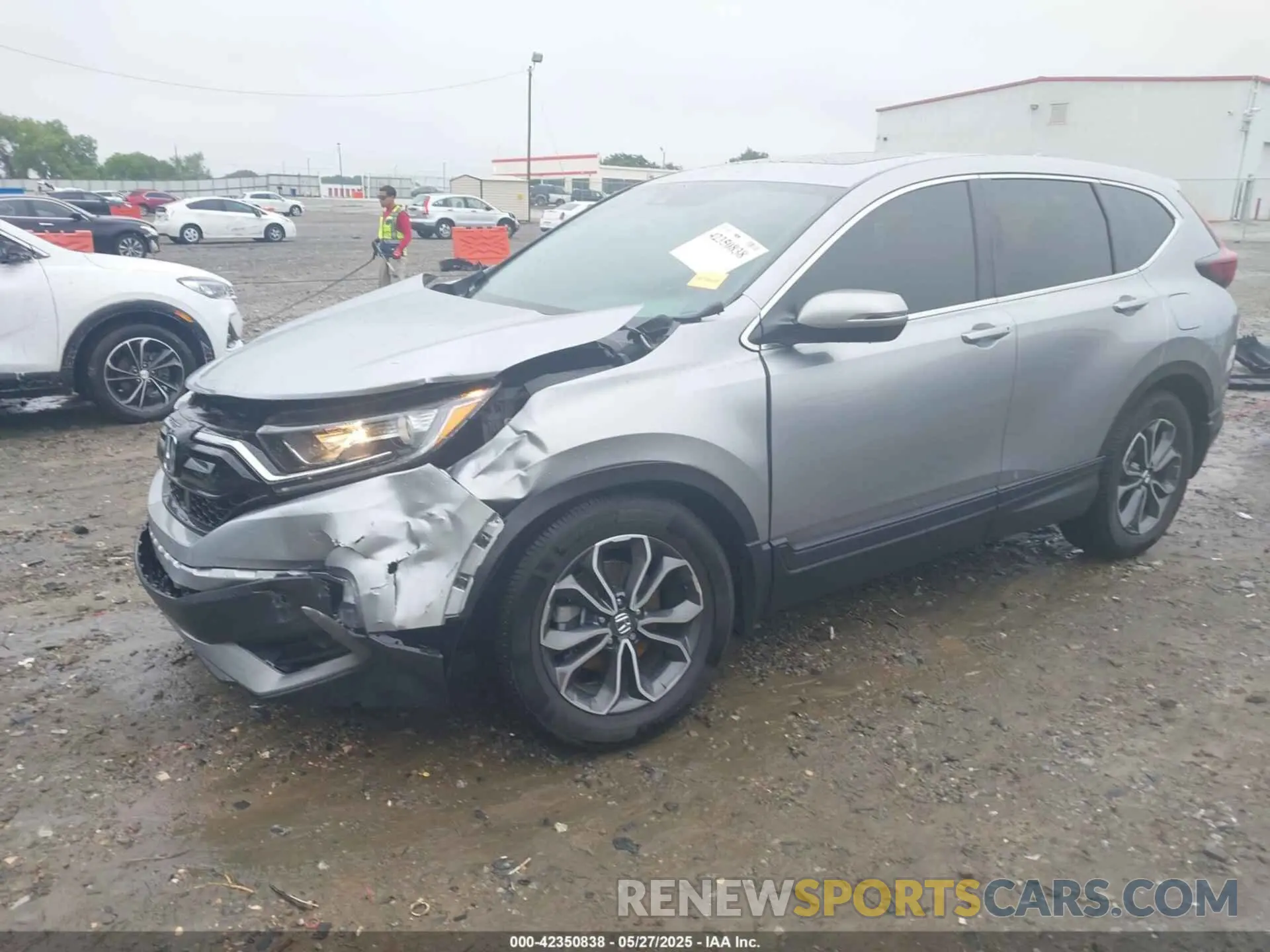 2 fotografías del automóvil dañado 5J6RW1H52NA007300 HONDA CR-V 2022