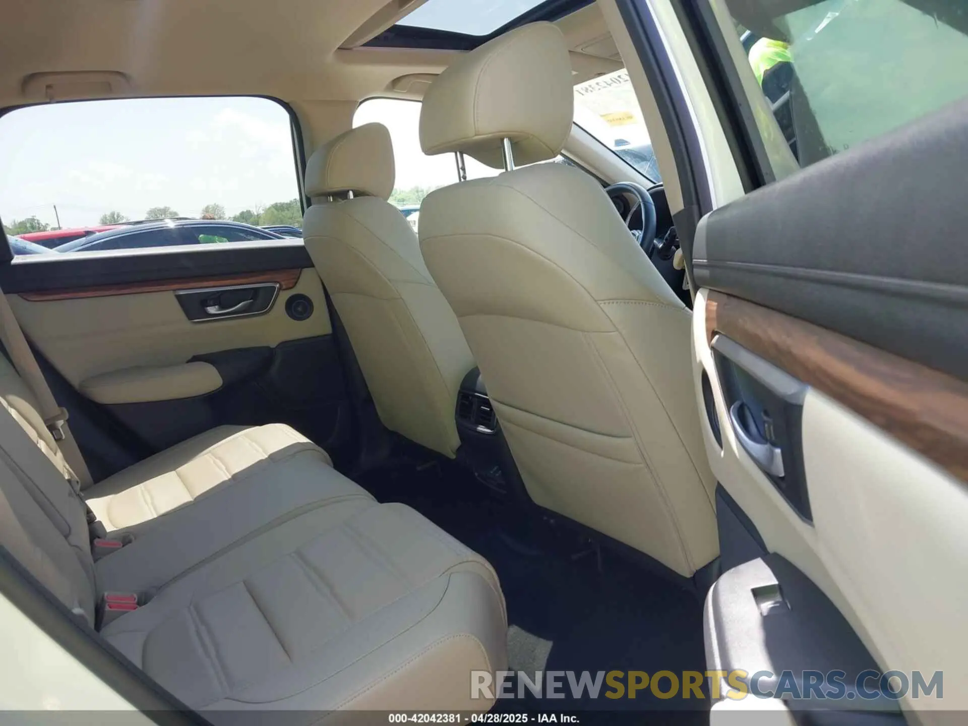 8 fotografías del automóvil dañado 7FARW2H80NE034139 HONDA CR-V 2022