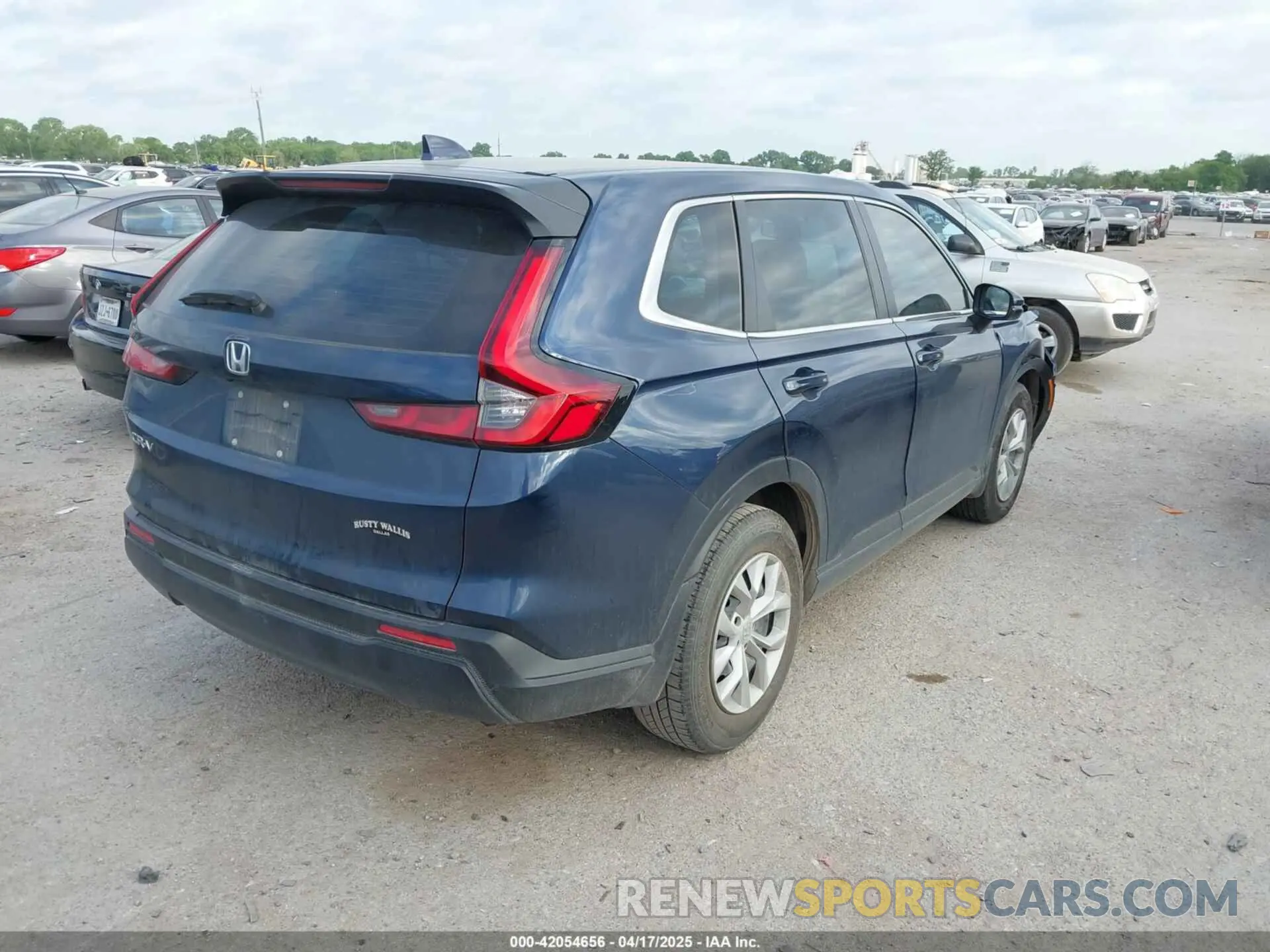 4 fotografías del automóvil dañado 2HKRS3H23PH308513 HONDA CR-V 2023