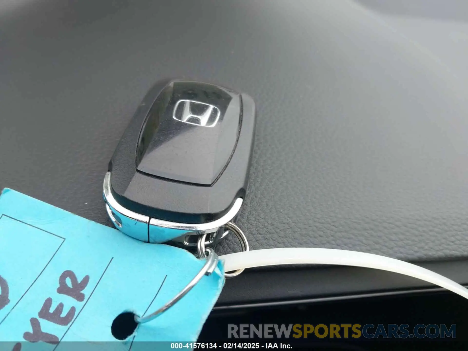11 fotografías del automóvil dañado 2HKRS3H28PH308250 HONDA CR-V 2023
