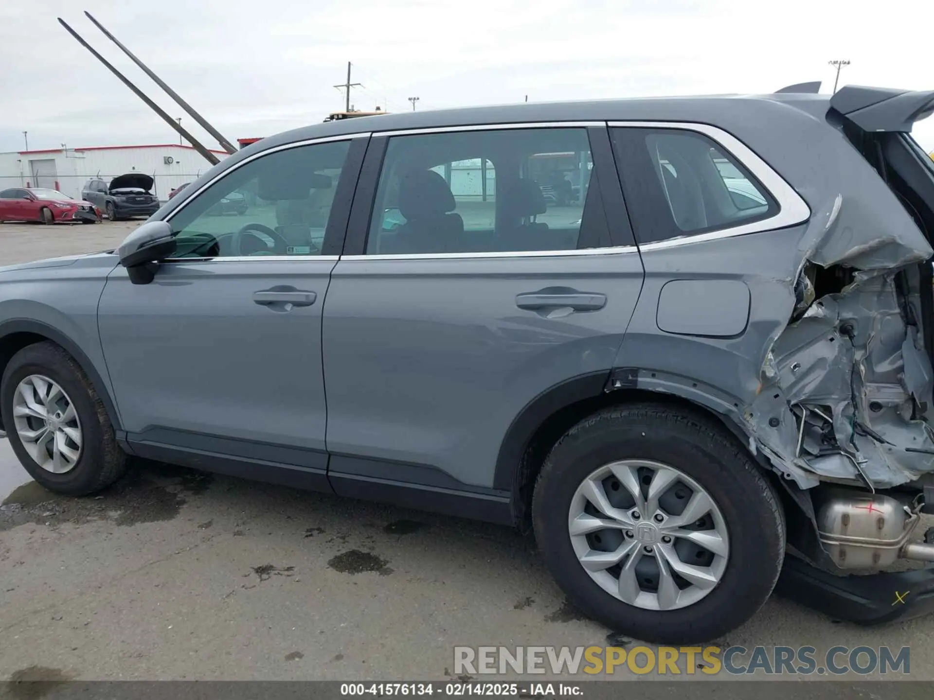 14 fotografías del automóvil dañado 2HKRS3H28PH308250 HONDA CR-V 2023