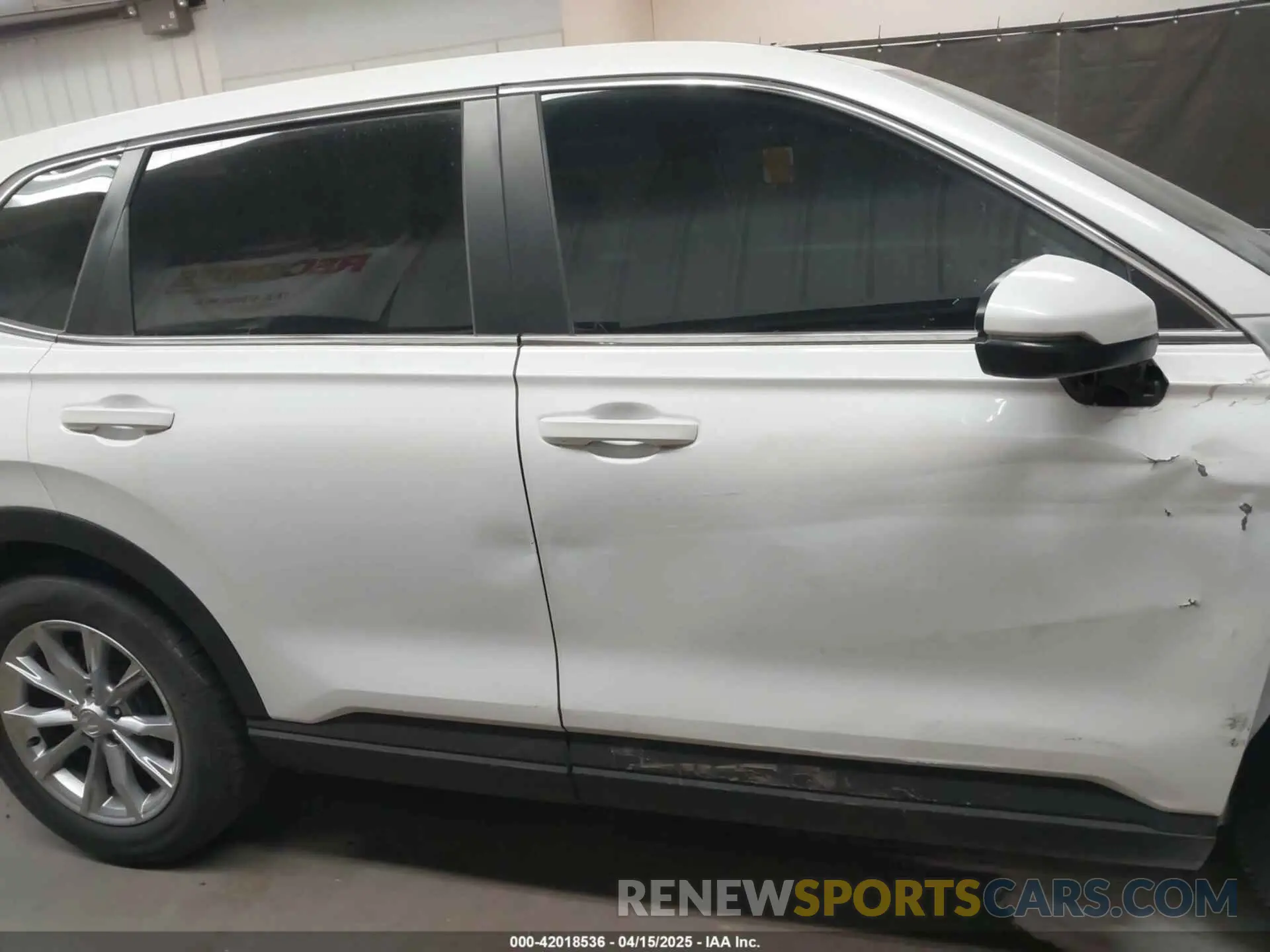 14 fotografías del automóvil dañado 2HKRS3H71PH304746 HONDA CR-V 2023