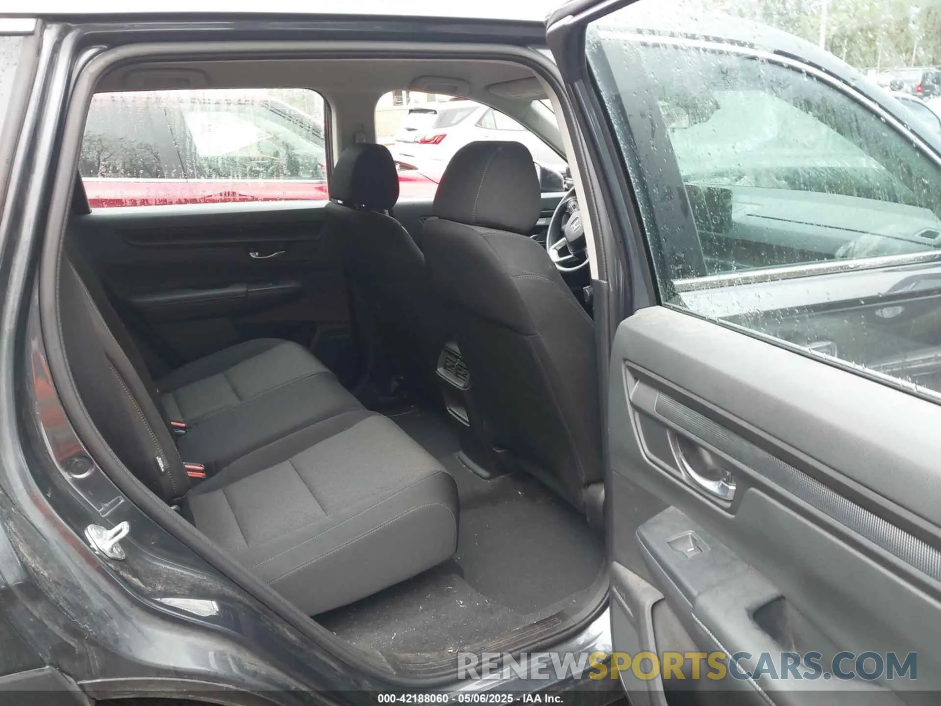 8 fotografías del automóvil dañado 2HKRS4H27PH429079 HONDA CR-V 2023