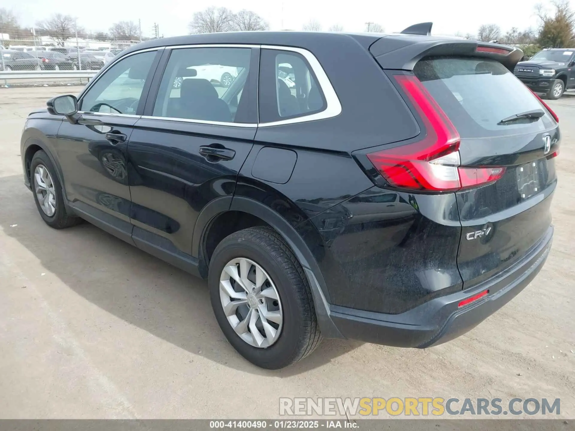 3 fotografías del automóvil dañado 2HKRS4H27PH435609 HONDA CR-V 2023