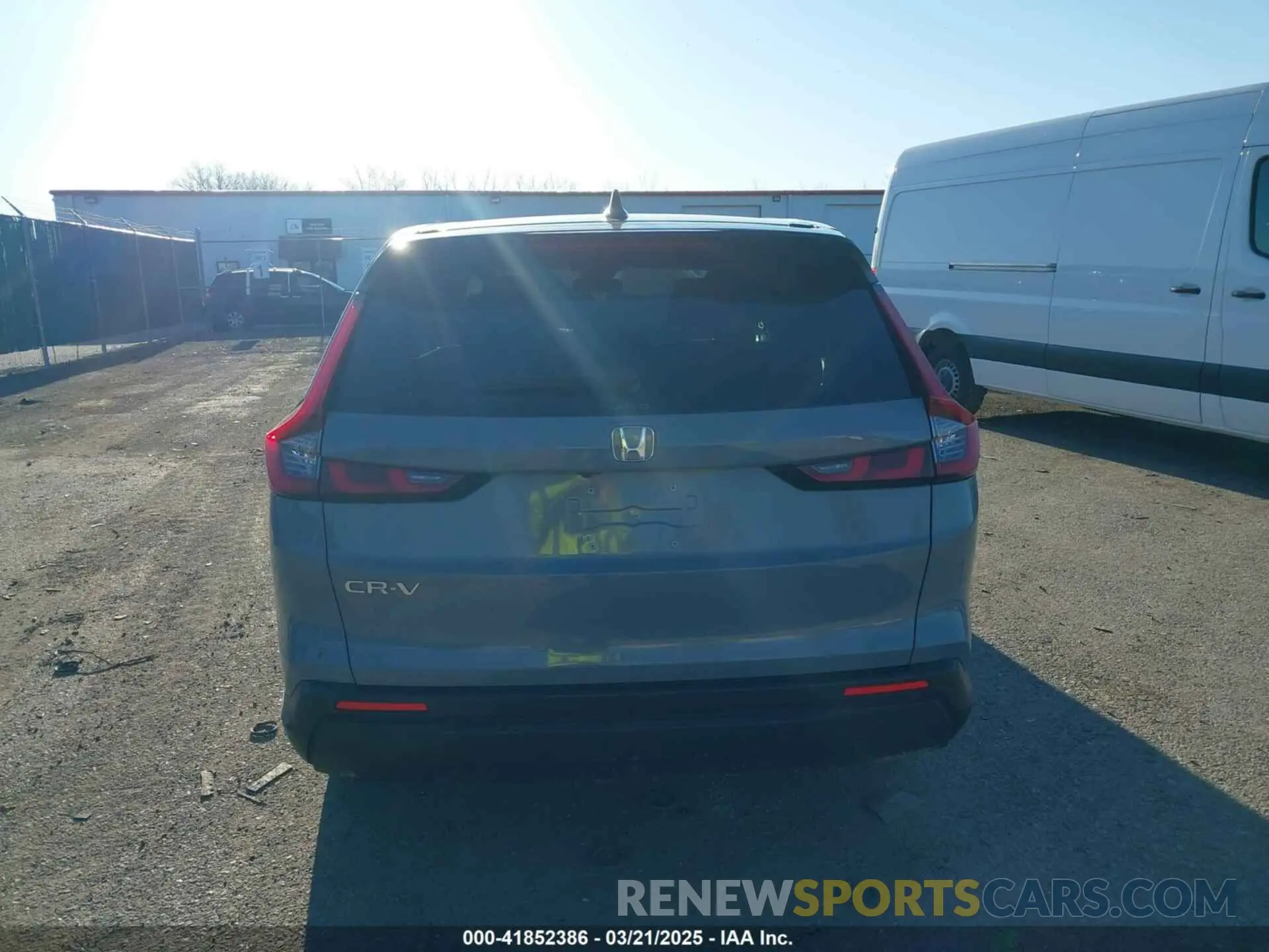 16 fotografías del automóvil dañado 2HKRS4H43PH435284 HONDA CR-V 2023