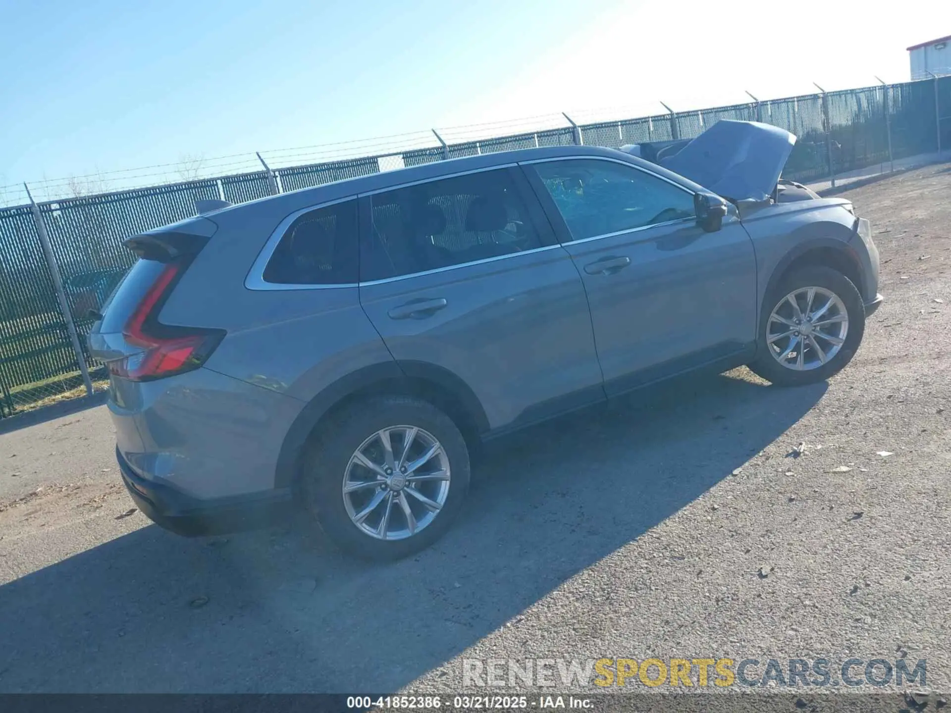 4 fotografías del automóvil dañado 2HKRS4H43PH435284 HONDA CR-V 2023