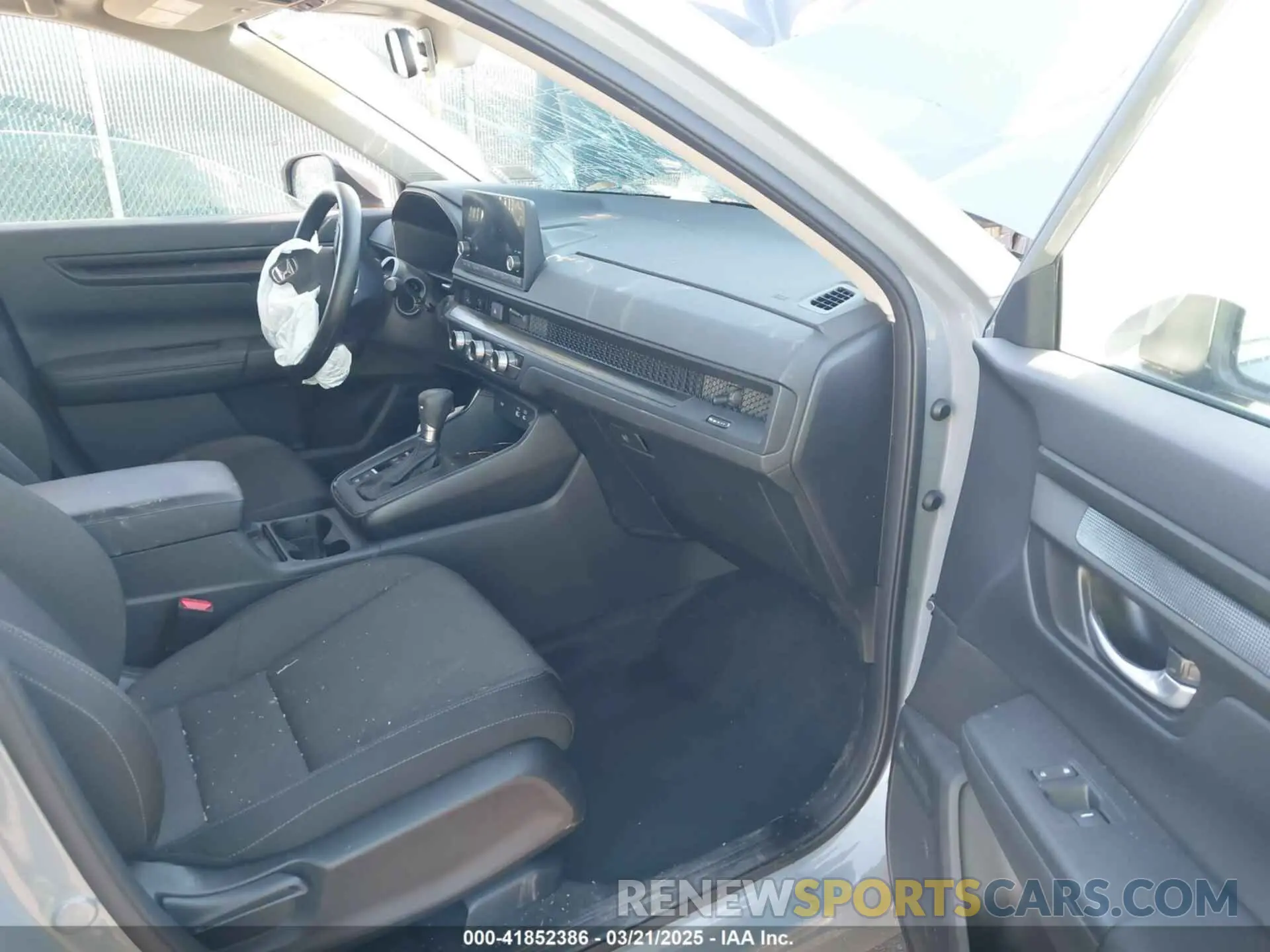 5 fotografías del automóvil dañado 2HKRS4H43PH435284 HONDA CR-V 2023