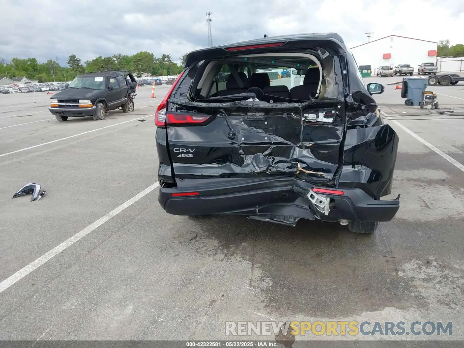 17 fotografías del automóvil dañado 2HKRS4H4XPH415601 HONDA CR-V 2023