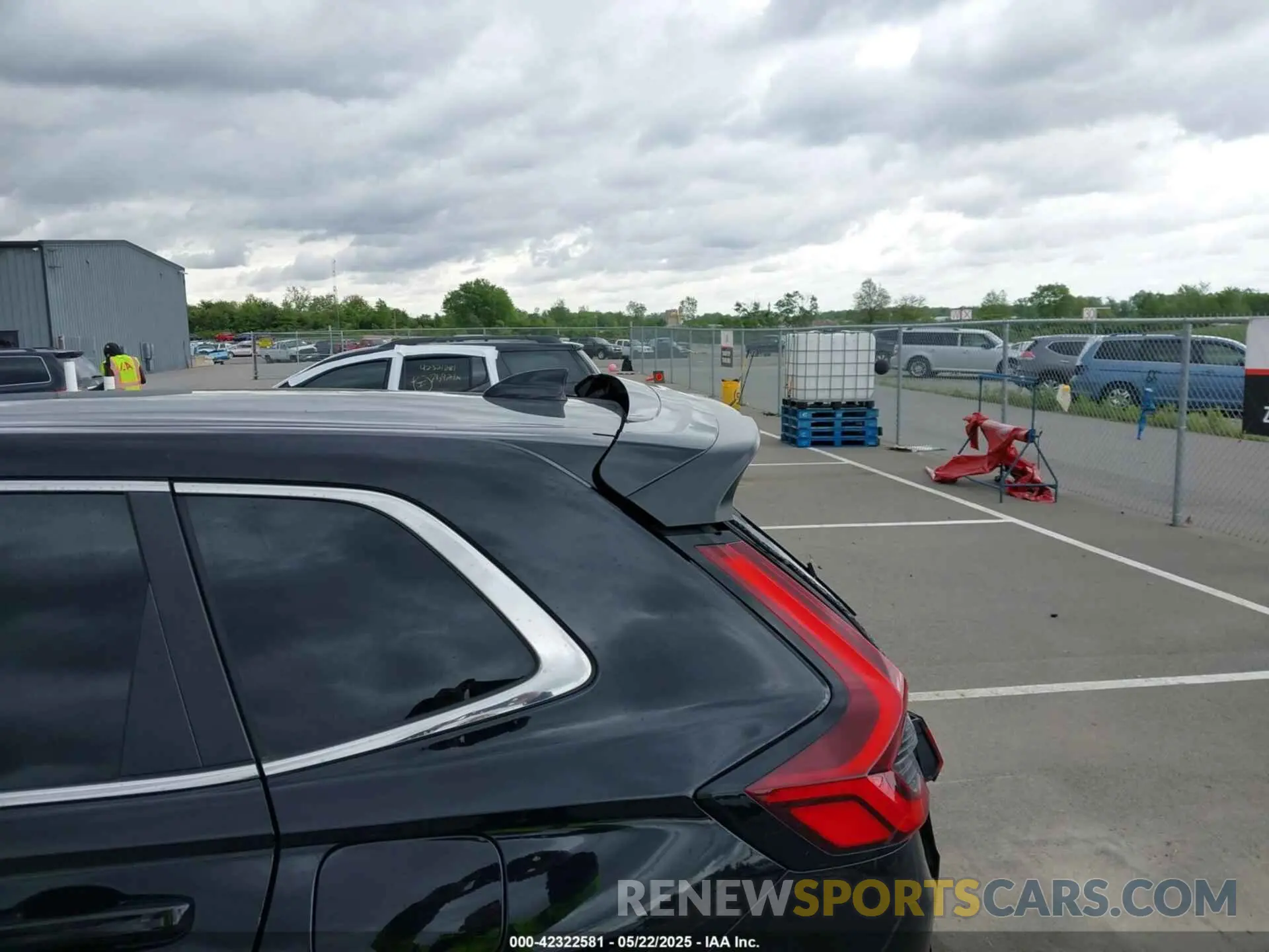 18 fotografías del automóvil dañado 2HKRS4H4XPH415601 HONDA CR-V 2023