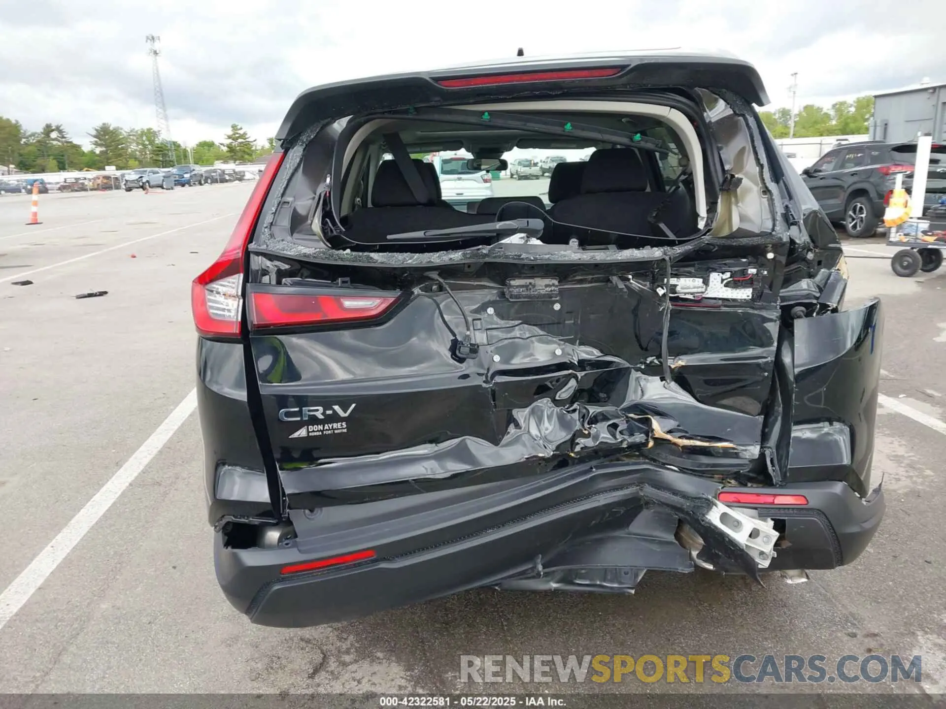 6 fotografías del automóvil dañado 2HKRS4H4XPH415601 HONDA CR-V 2023