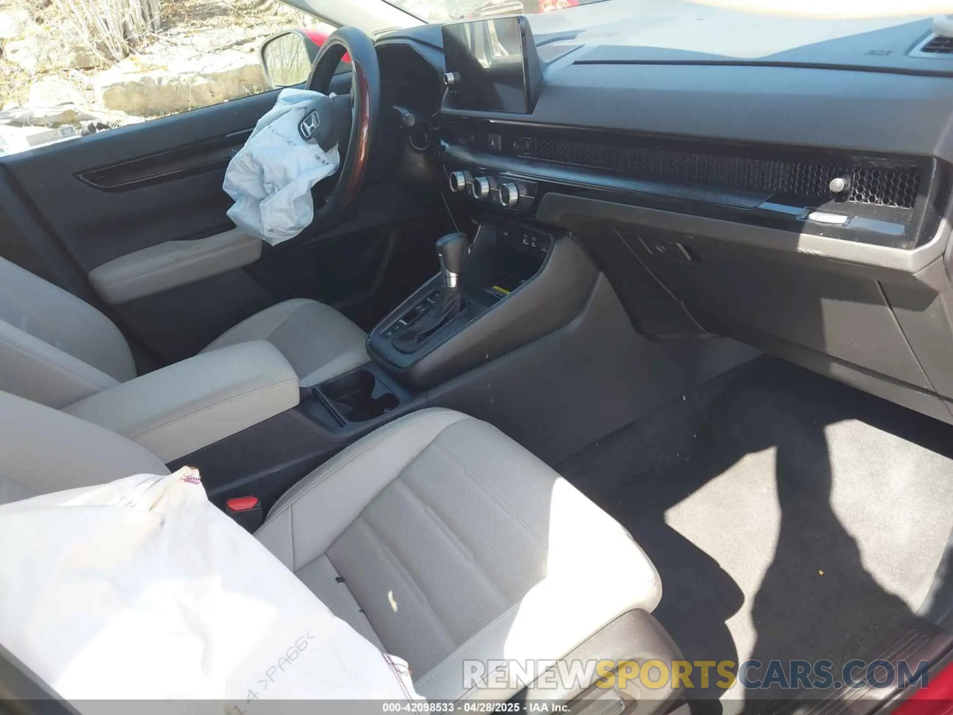 5 fotografías del automóvil dañado 2HKRS4H71PH403864 HONDA CR-V 2023