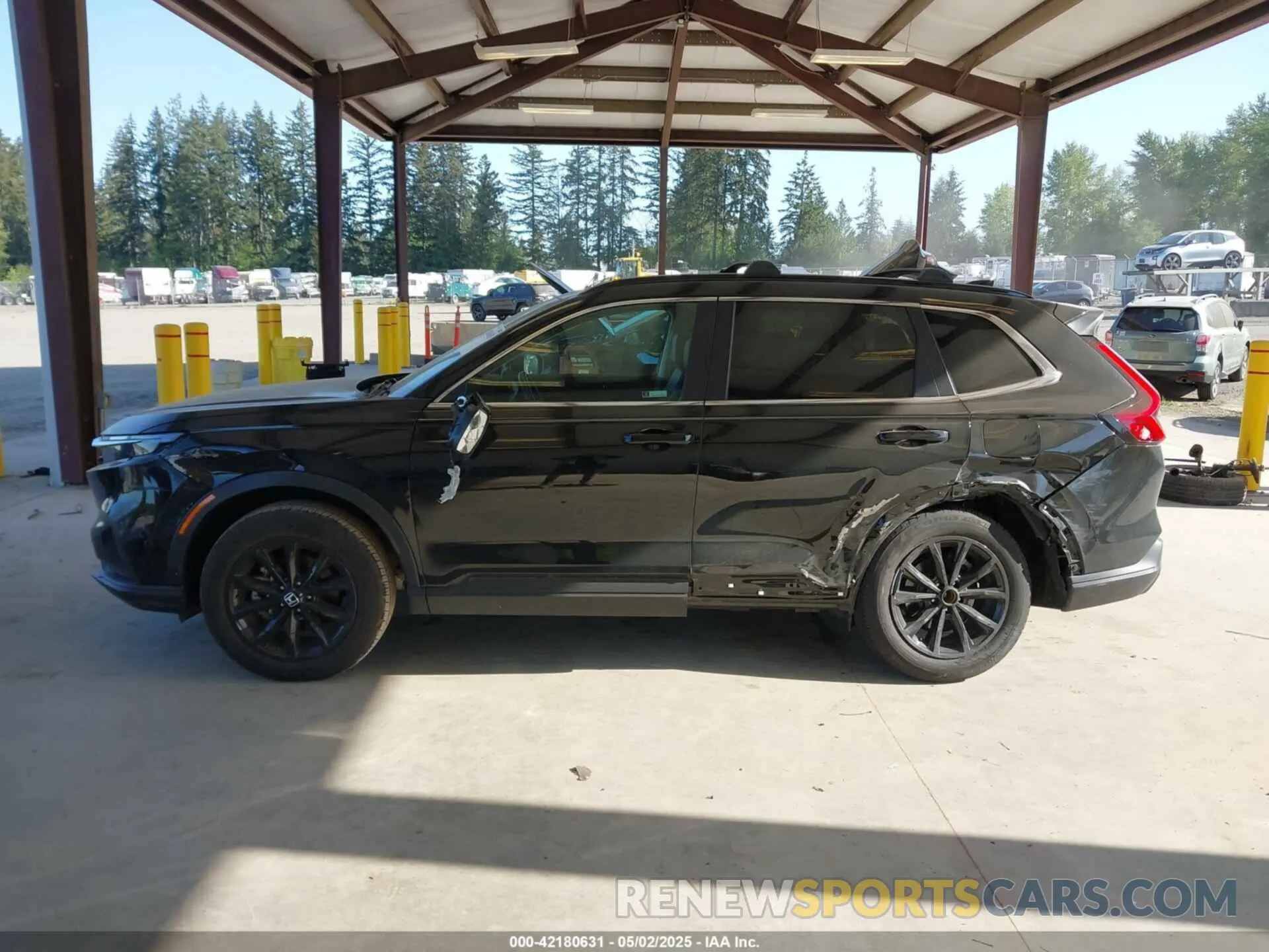 15 fotografías del automóvil dañado 2HKRS4H71PH416131 HONDA CR-V 2023