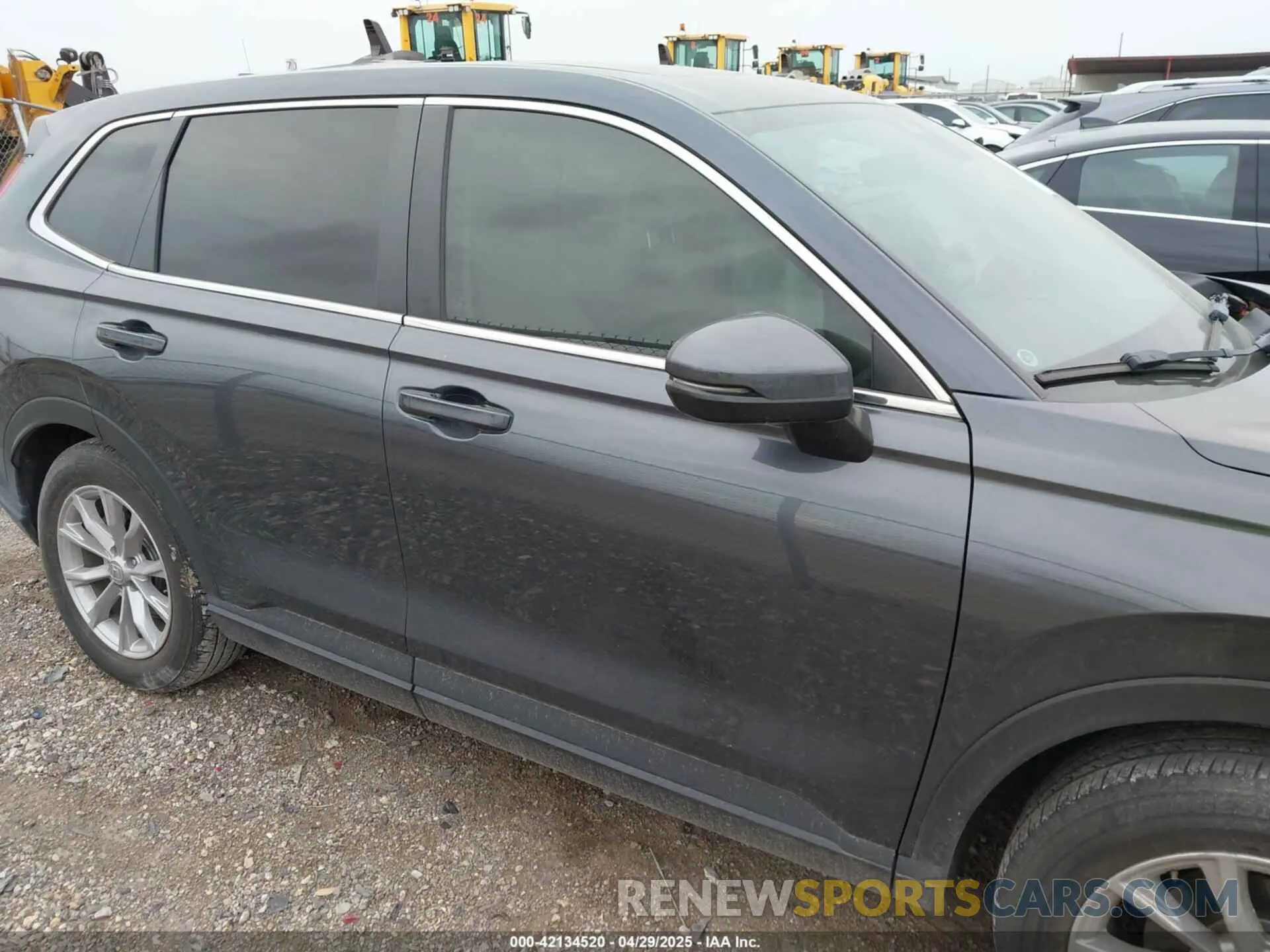 13 fotografías del automóvil dañado 2HKRS4H72PH439966 HONDA CR-V 2023