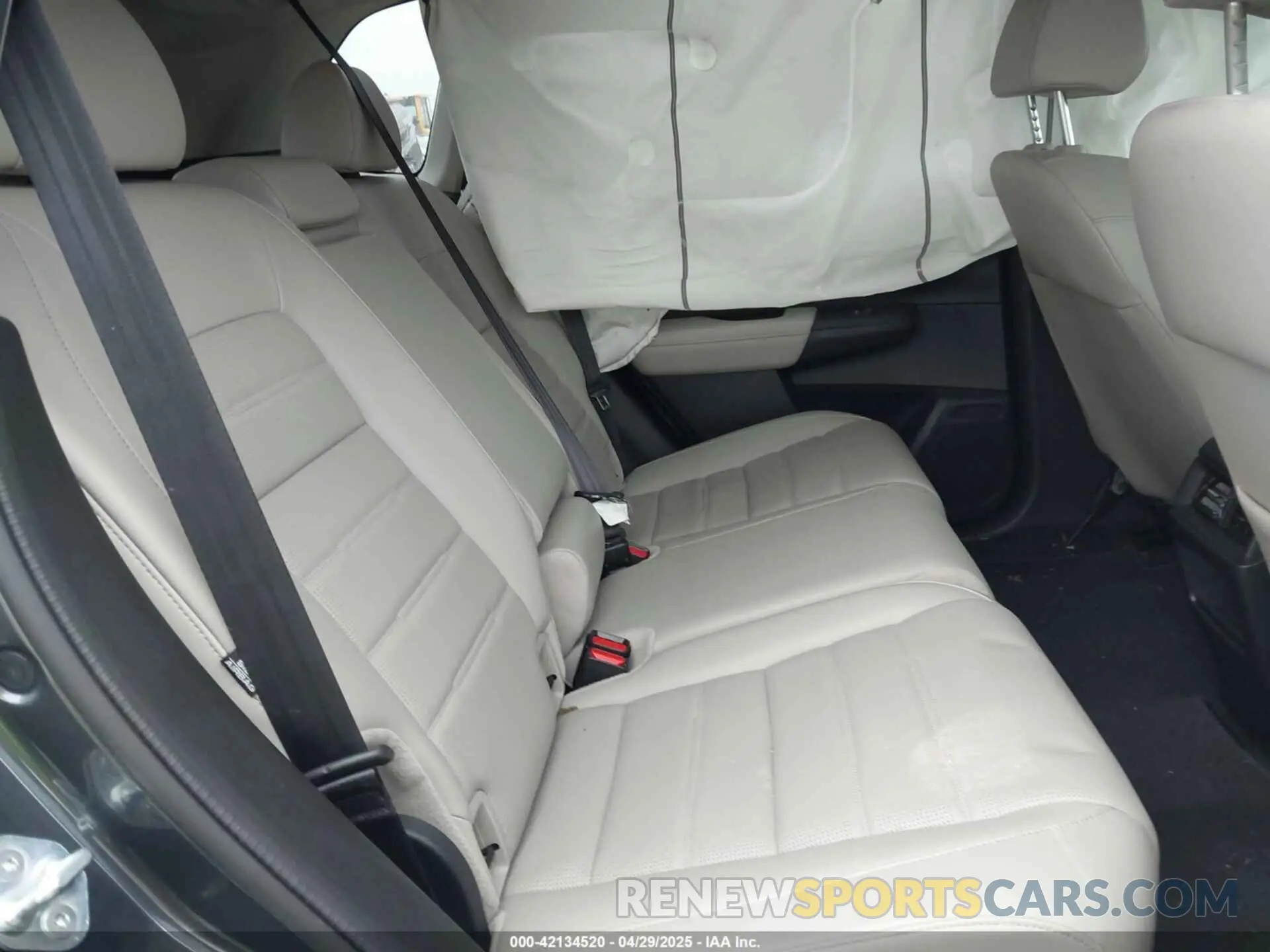 8 fotografías del automóvil dañado 2HKRS4H72PH439966 HONDA CR-V 2023