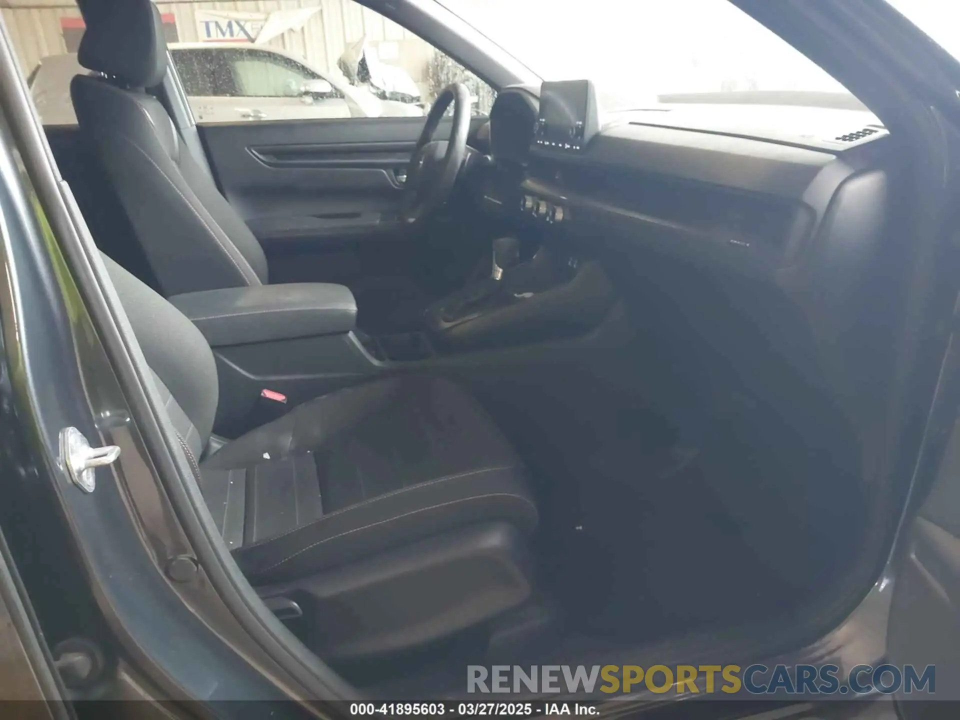 5 fotografías del automóvil dañado 2HKRS5H50PH713721 HONDA CR-V 2023