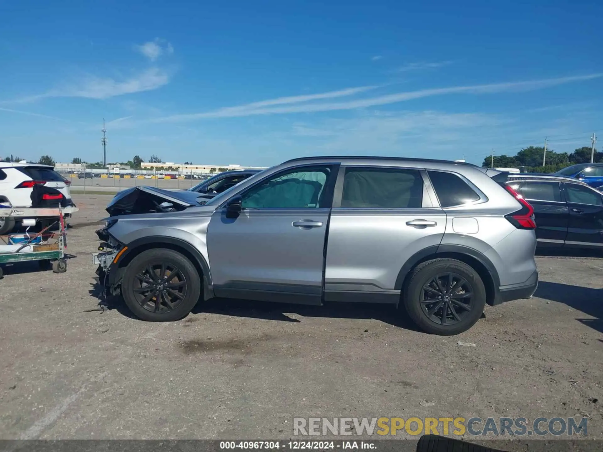 14 fotografías del automóvil dañado 2HKRS5H50PH714626 HONDA CR-V 2023