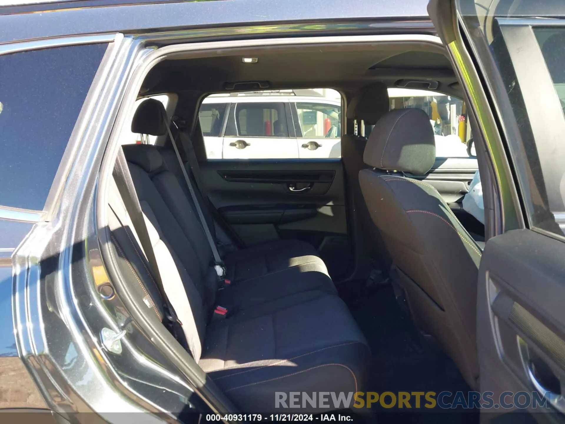 8 fotografías del automóvil dañado 2HKRS5H59PH707884 HONDA CR-V 2023