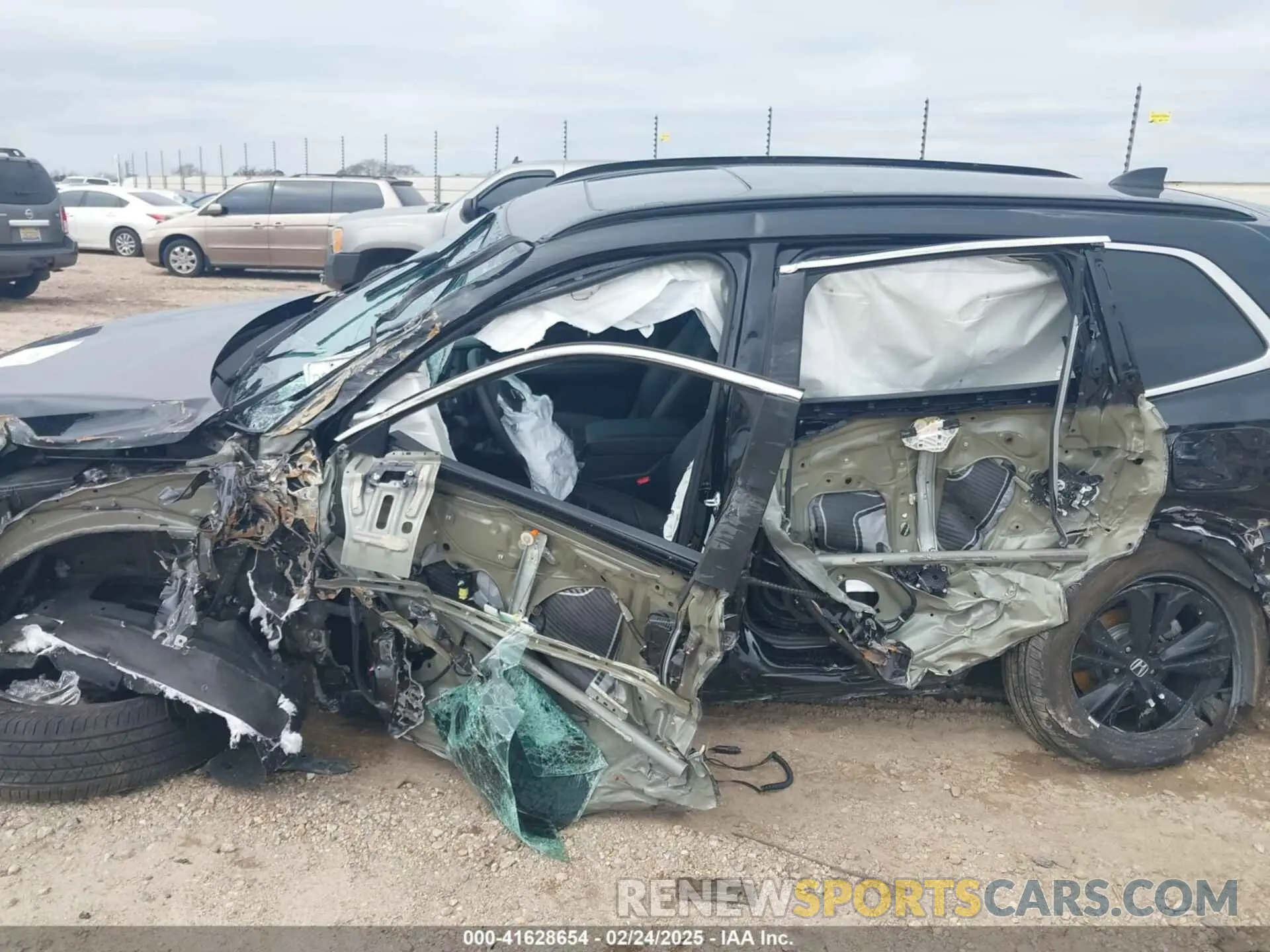 13 fotografías del automóvil dañado 2HKRS6H92PH800996 HONDA CR-V 2023