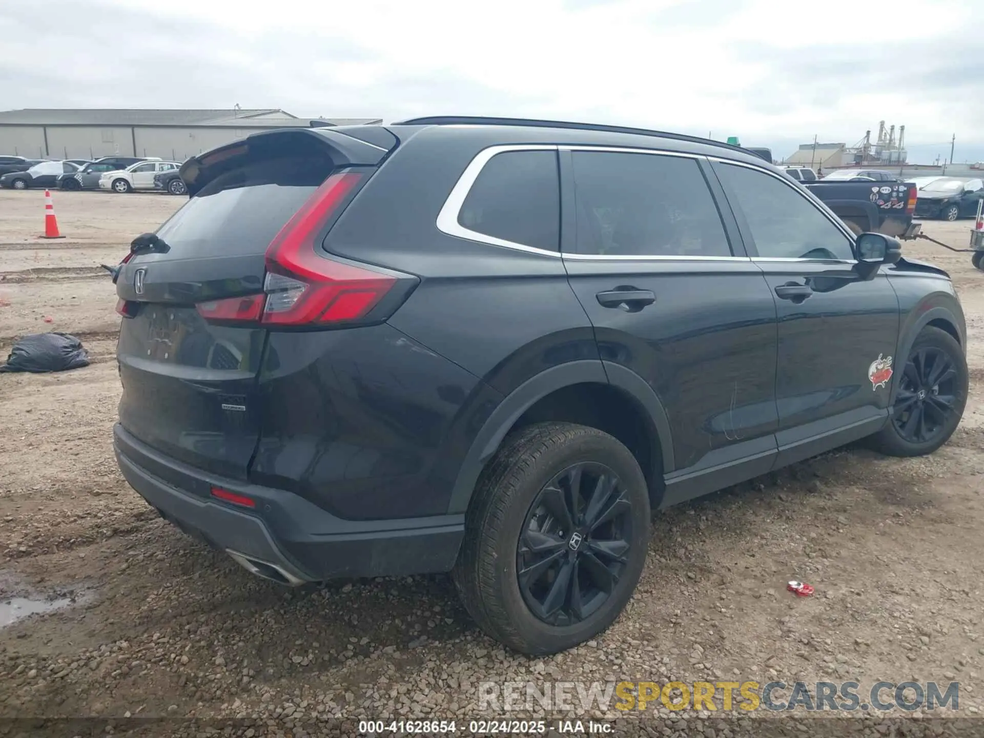 4 fotografías del automóvil dañado 2HKRS6H92PH800996 HONDA CR-V 2023