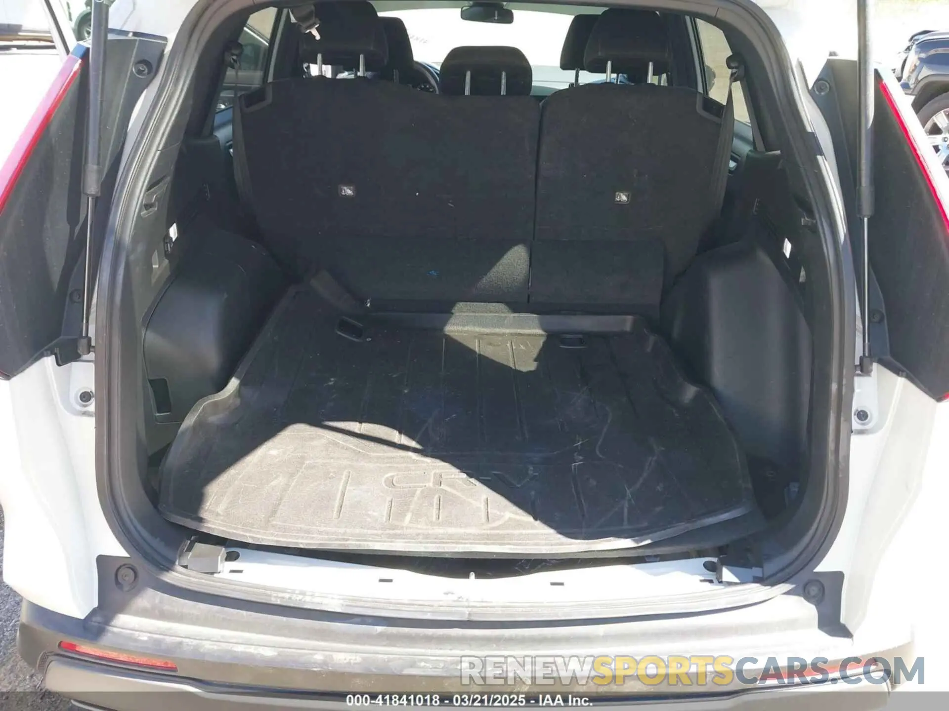 8 fotografías del automóvil dañado 5J6RS5H58PL000121 HONDA CR-V 2023