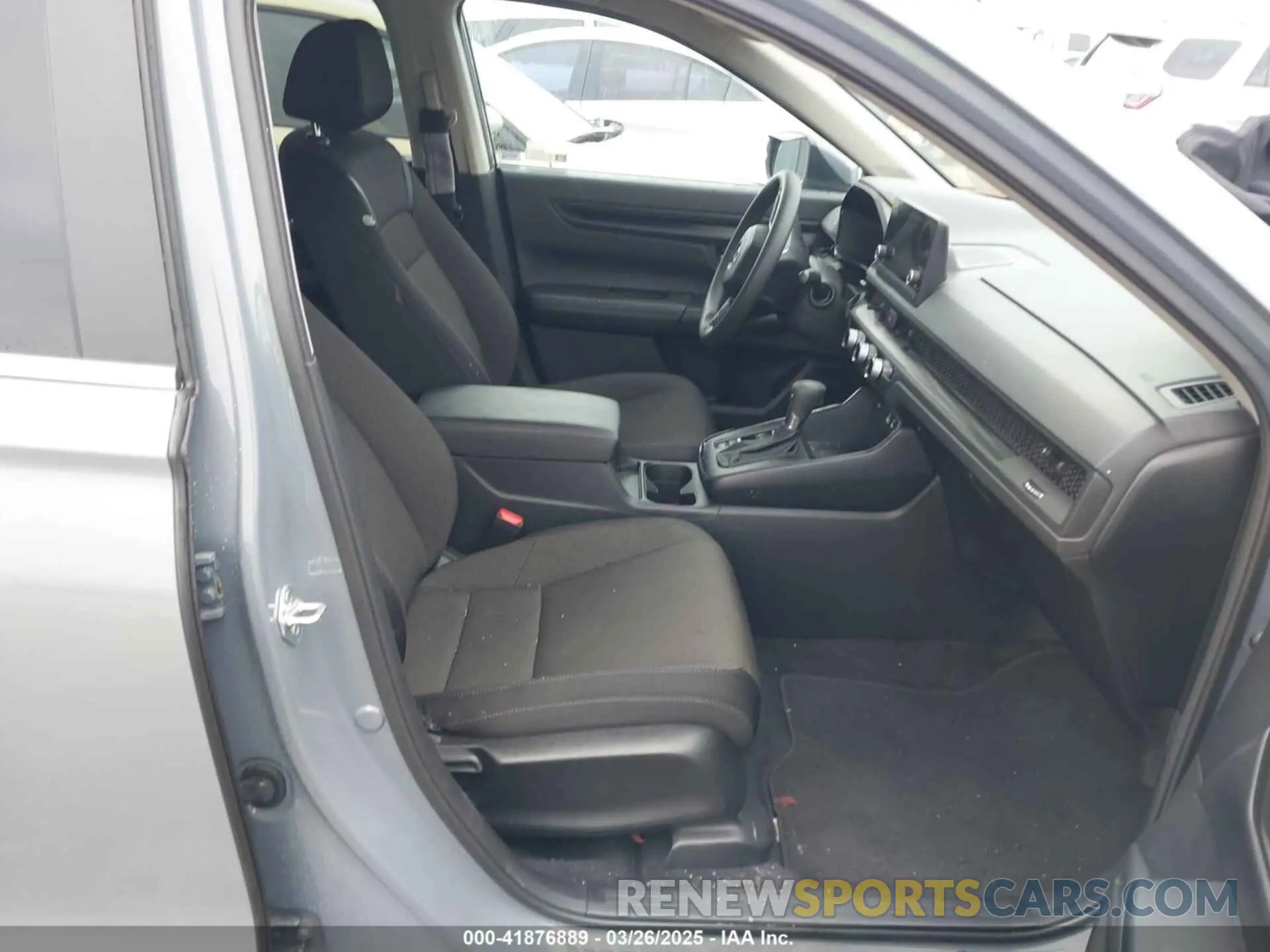 5 fotografías del automóvil dañado 7FARS3H47PE004864 HONDA CR-V 2023