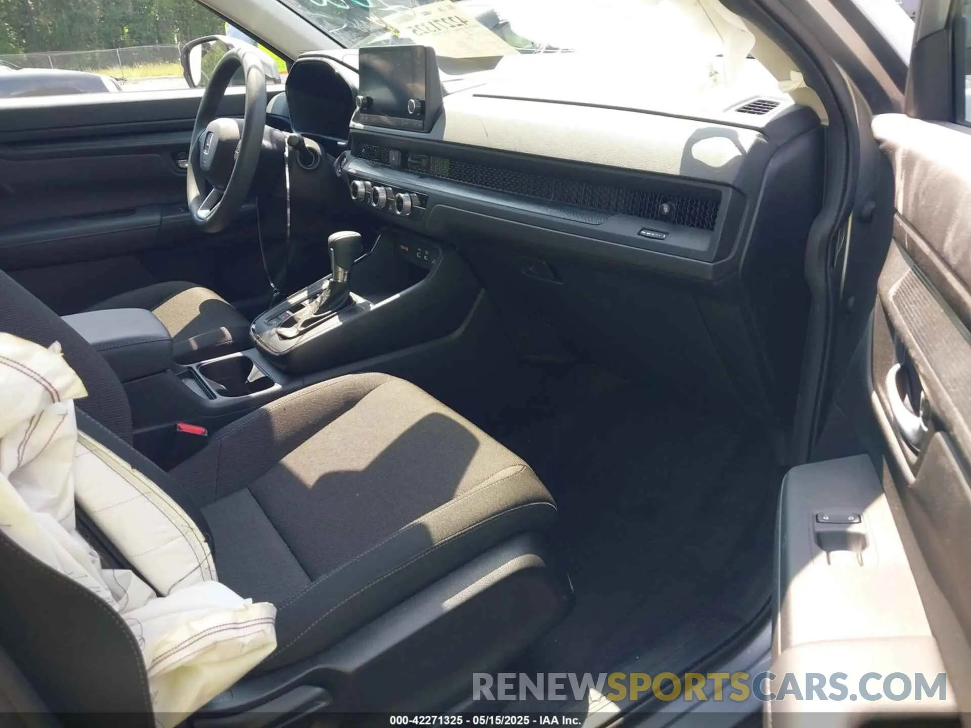 5 fotografías del automóvil dañado 7FARS3H48PE002086 HONDA CR-V 2023