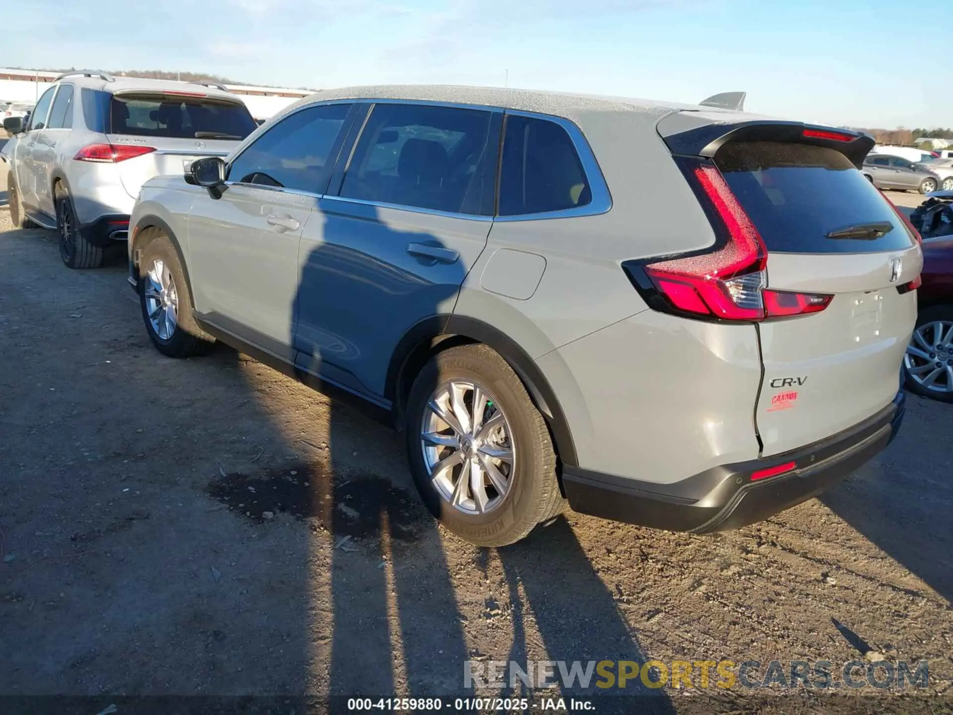 3 fotografías del automóvil dañado 7FARS3H77PE008164 HONDA CR-V 2023