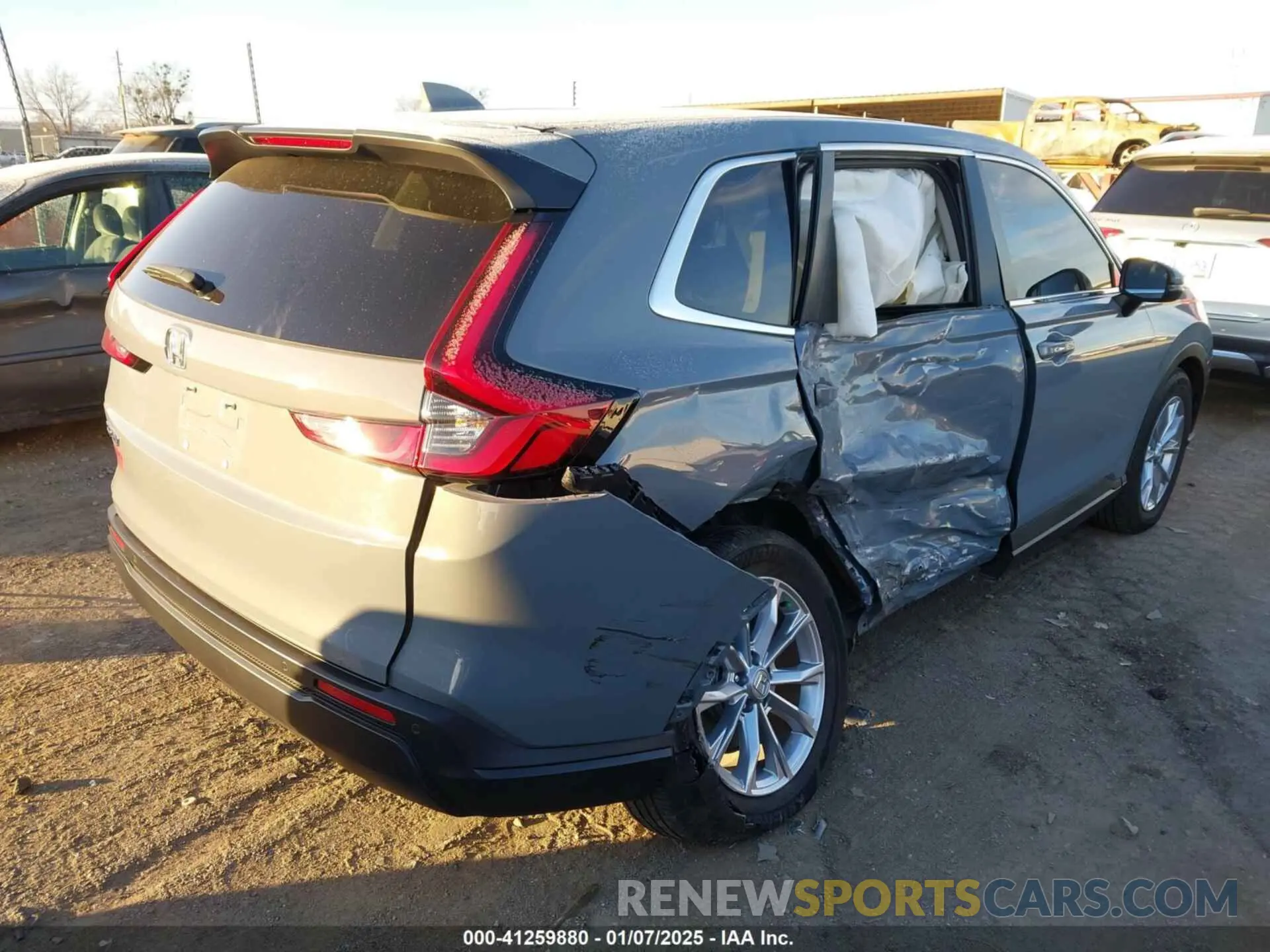 4 fotografías del automóvil dañado 7FARS3H77PE008164 HONDA CR-V 2023