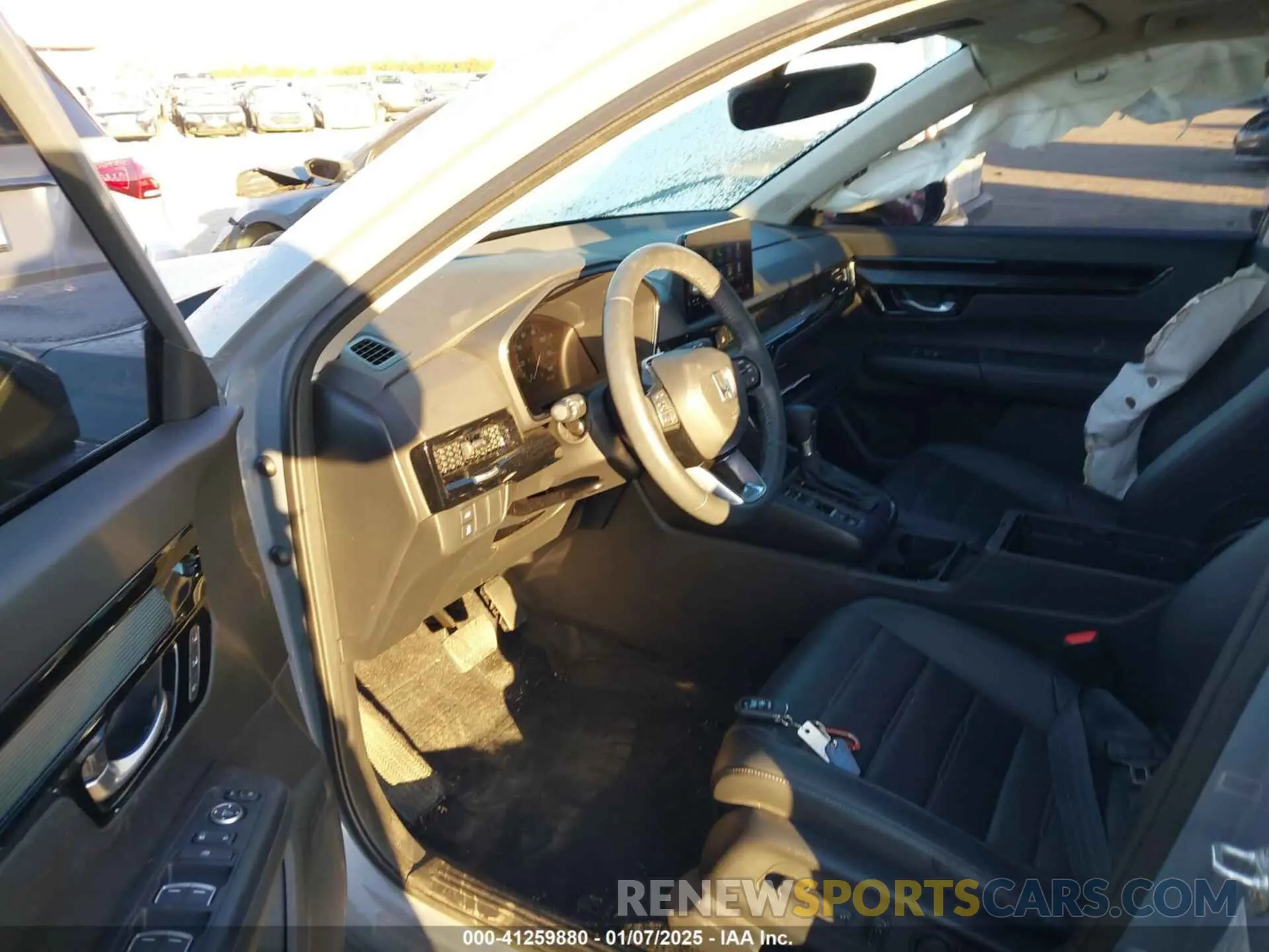 5 fotografías del automóvil dañado 7FARS3H77PE008164 HONDA CR-V 2023