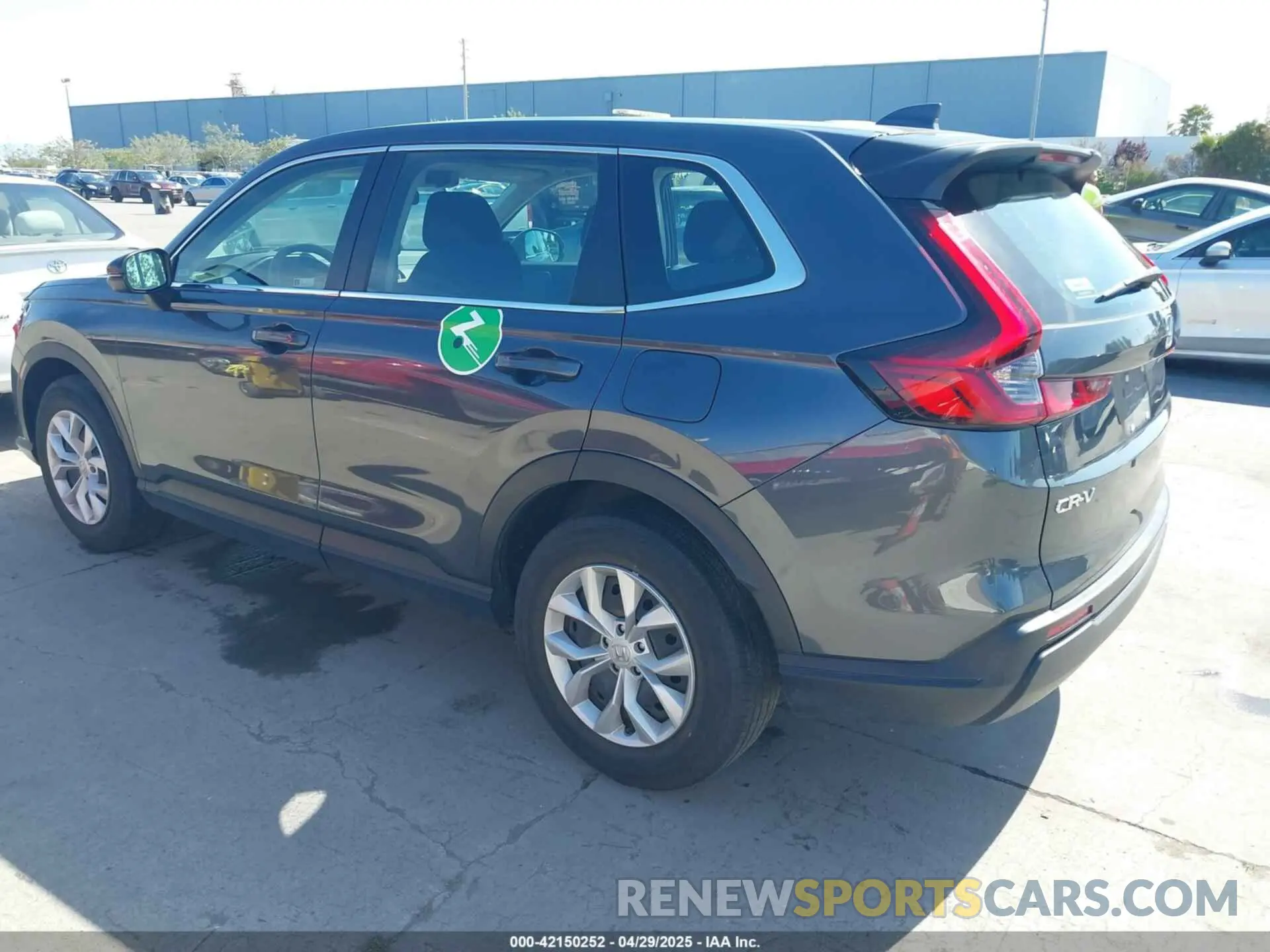 3 fotografías del automóvil dañado 7FARS4H22PE023004 HONDA CR-V 2023