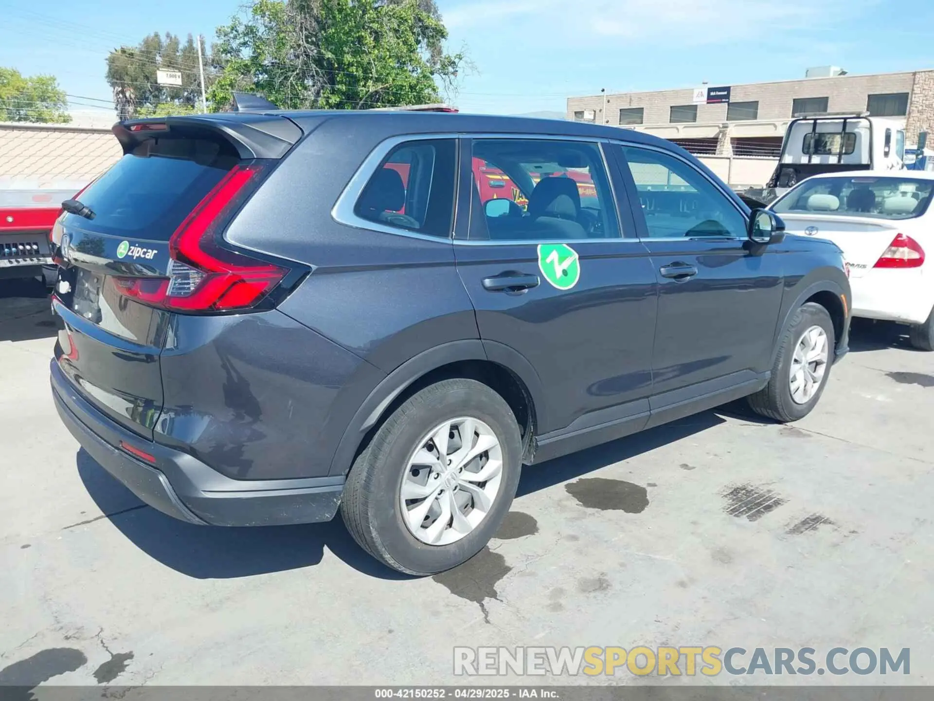 4 fotografías del automóvil dañado 7FARS4H22PE023004 HONDA CR-V 2023