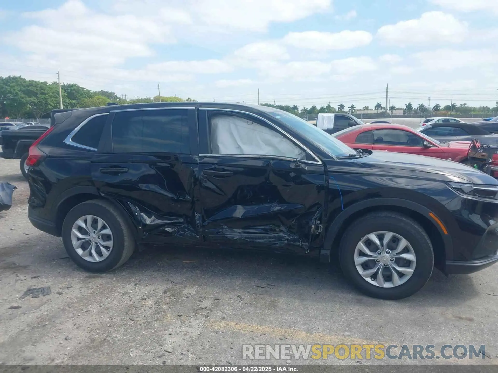 14 fotografías del automóvil dañado 7FARS4H26PE020607 HONDA CR-V 2023