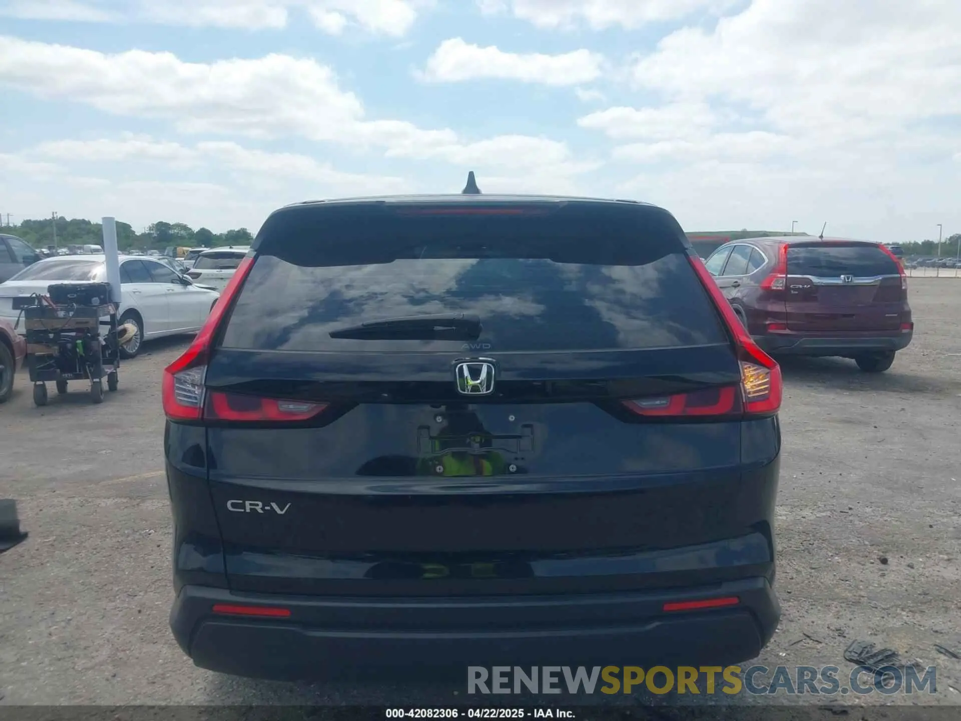 17 fotografías del automóvil dañado 7FARS4H26PE020607 HONDA CR-V 2023