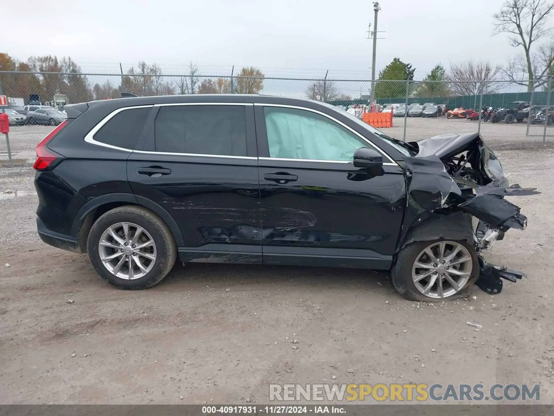 13 fotografías del automóvil dañado 7FARS4H48PE001381 HONDA CR-V 2023