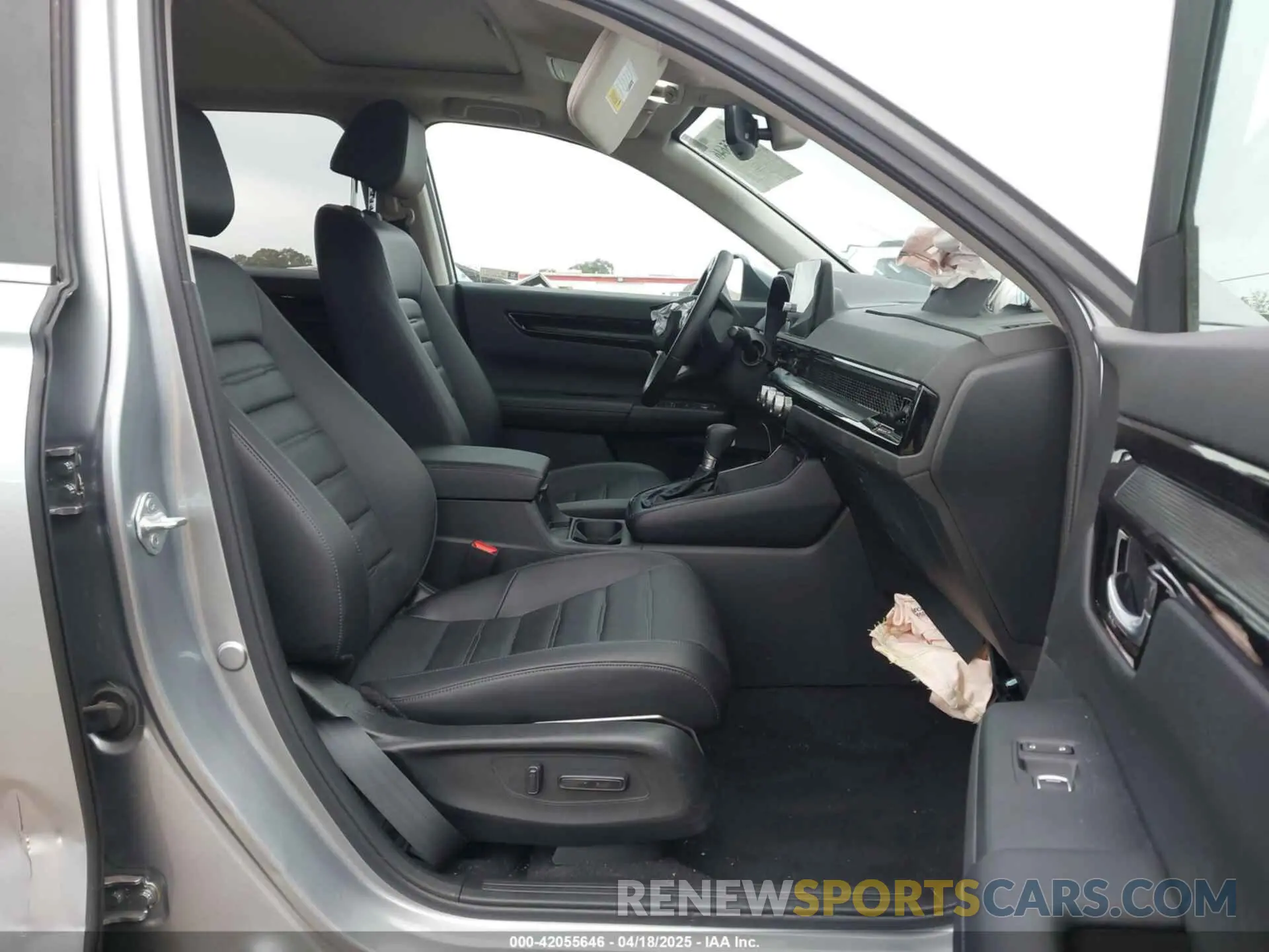 5 fotografías del automóvil dañado 7FARS4H73PE017692 HONDA CR-V 2023