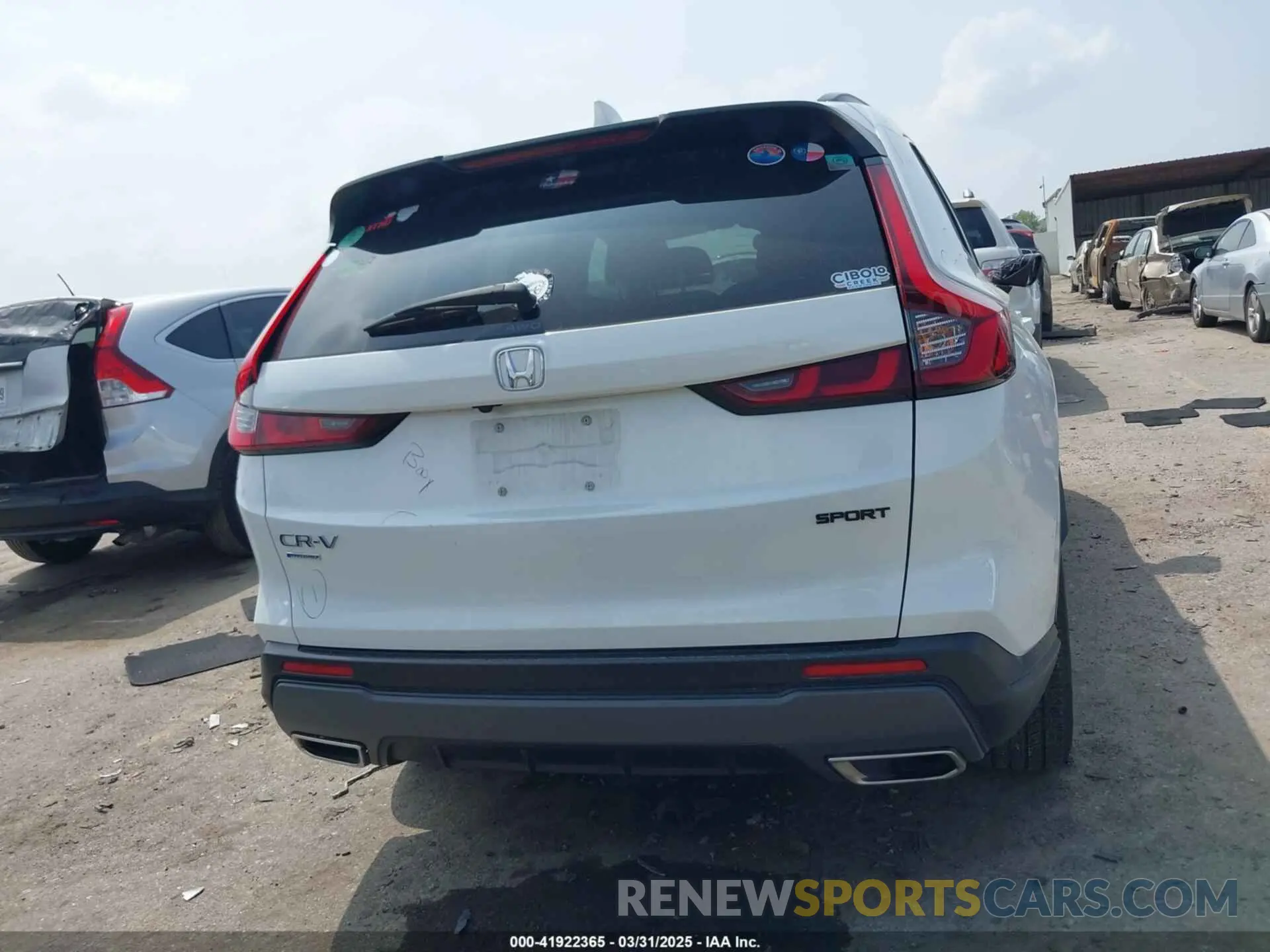 16 fotografías del automóvil dañado 7FARS6H55PE026260 HONDA CR-V 2023