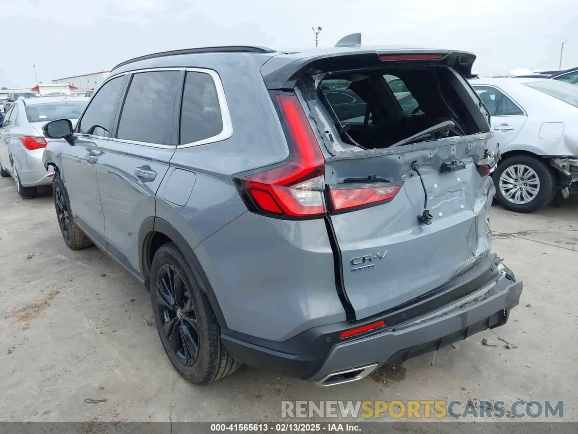 3 fotografías del automóvil dañado 7FARS6H95PE006643 HONDA CR-V 2023
