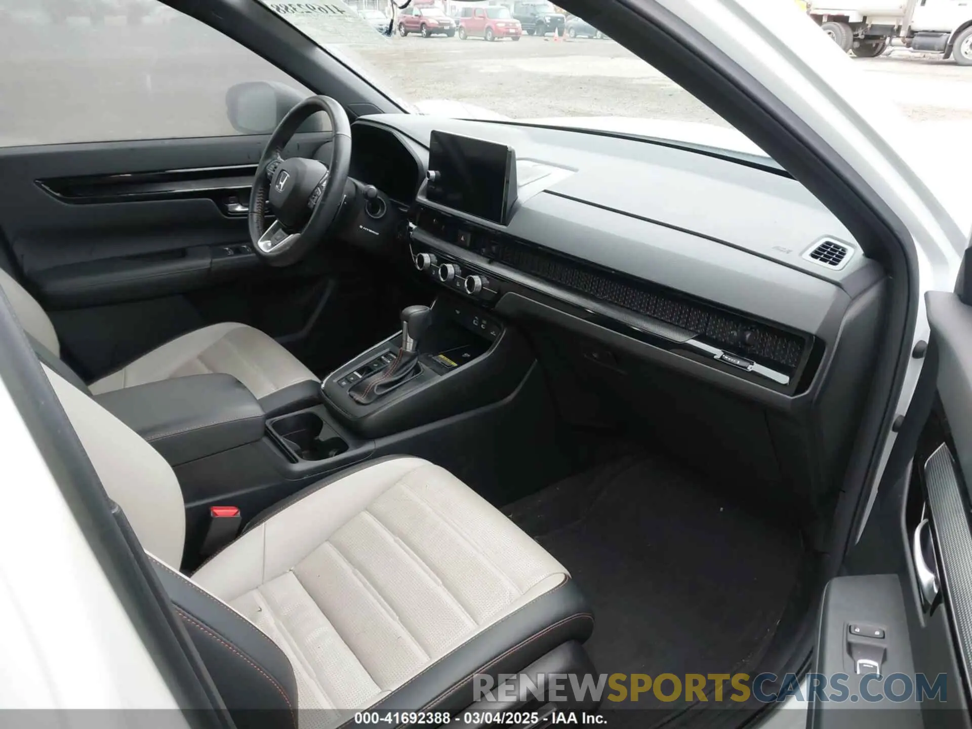 5 fotografías del automóvil dañado 7FARS6H99PE011621 HONDA CR-V 2023