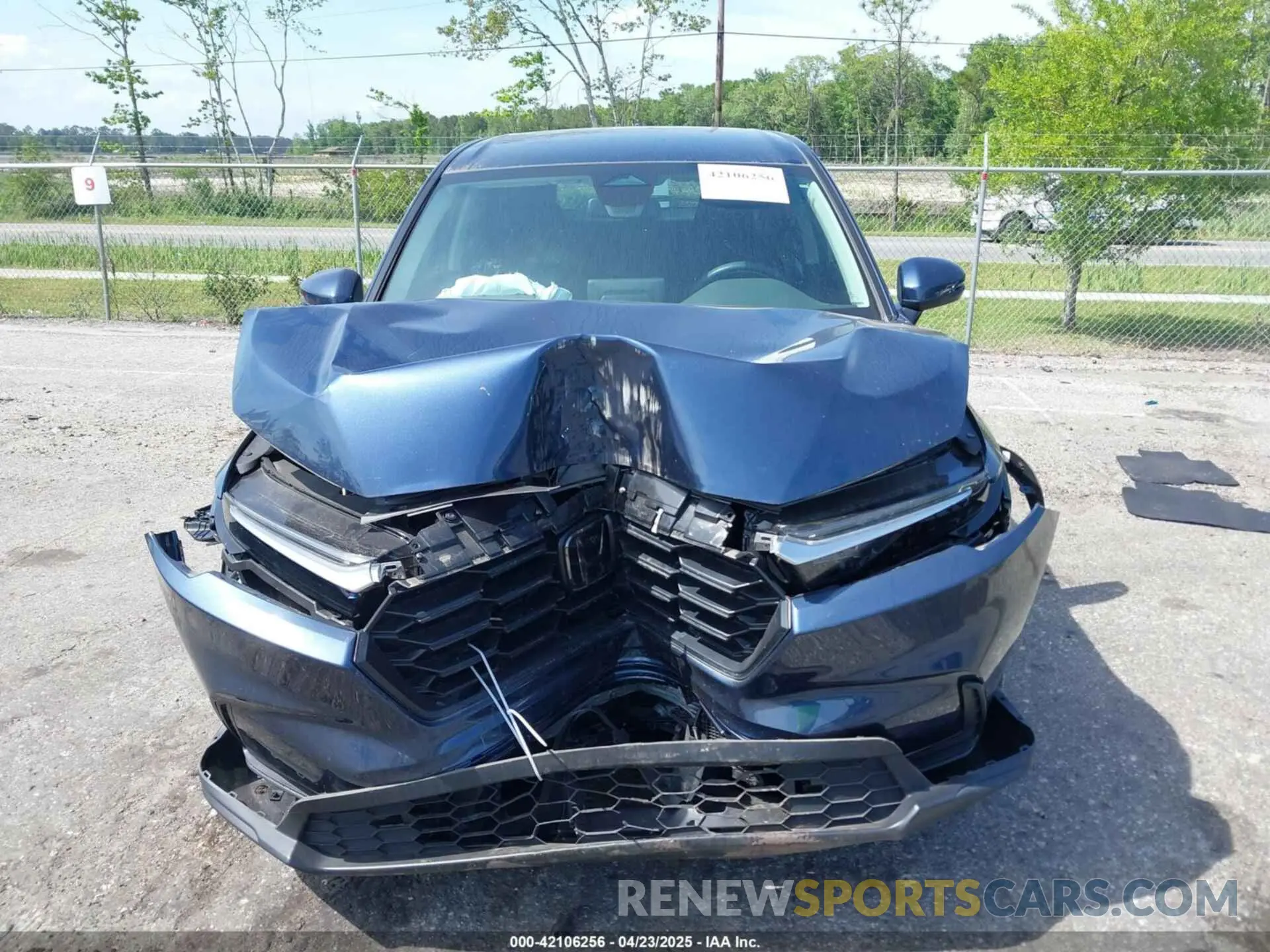 12 fotografías del automóvil dañado 2HKRS3H24RH325999 HONDA CR-V 2024